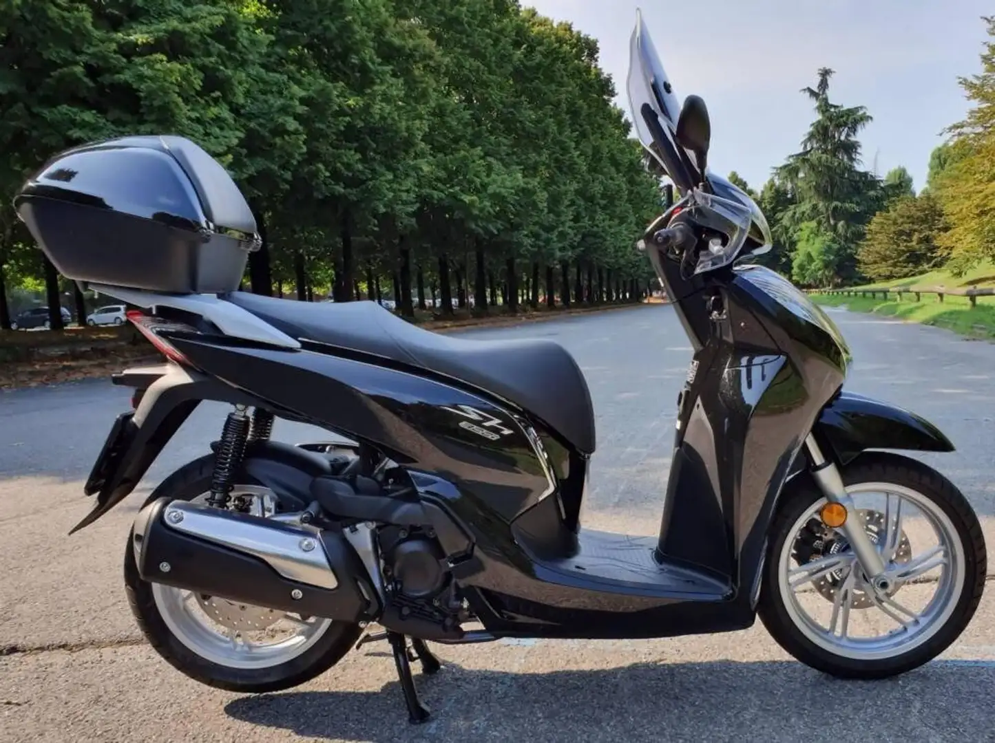 Honda SH 300 Nero - 2