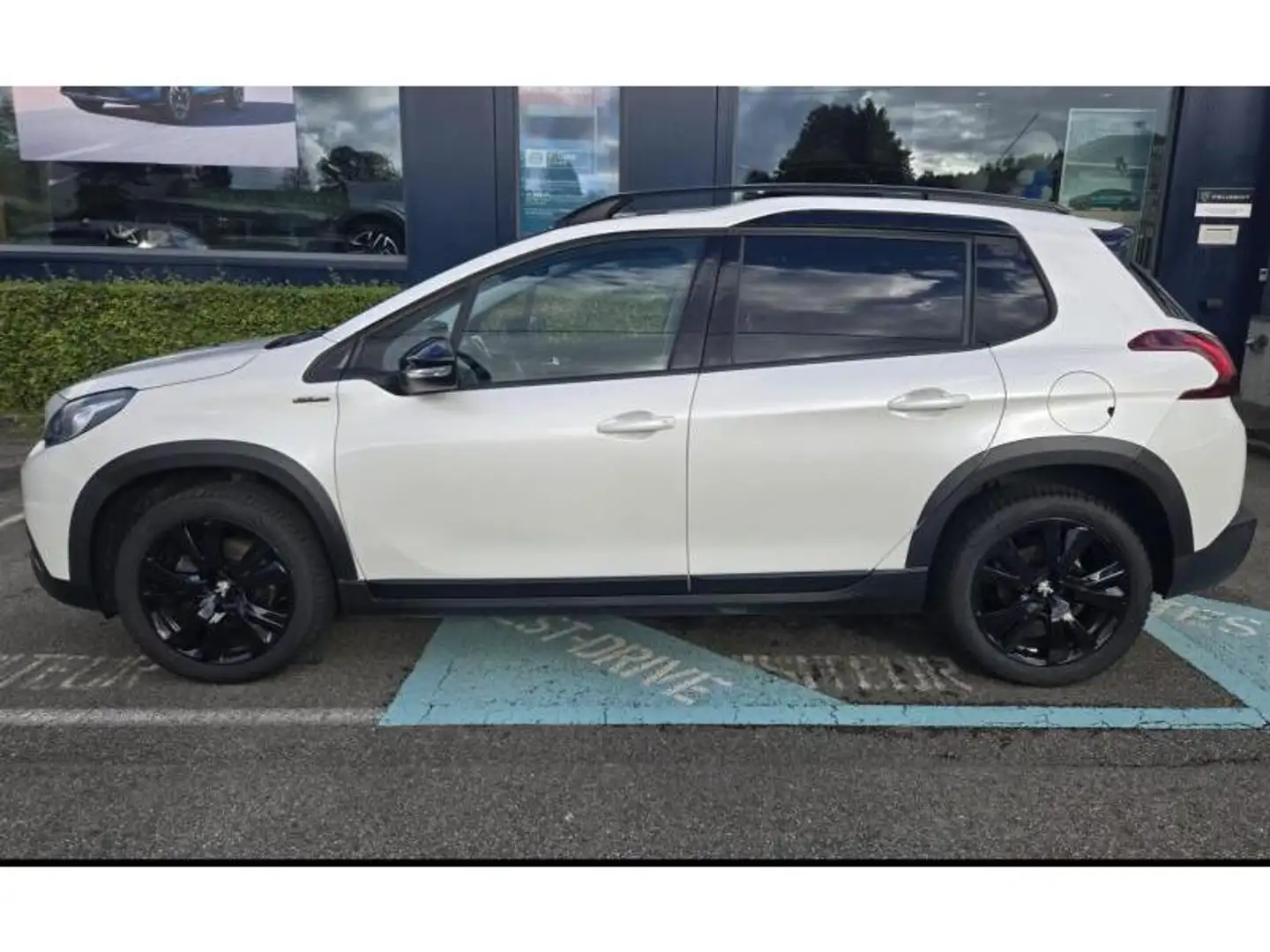 Peugeot 2008 GT Line Wit - 2