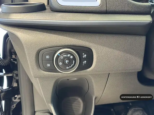 Ford Tourneo Custom view 13