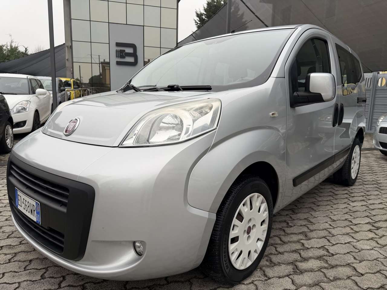 Fiat Qubo Qubo 1.4 8v Dynamic 73cv VIVAVOCE+COMANDI AL VOLANTE