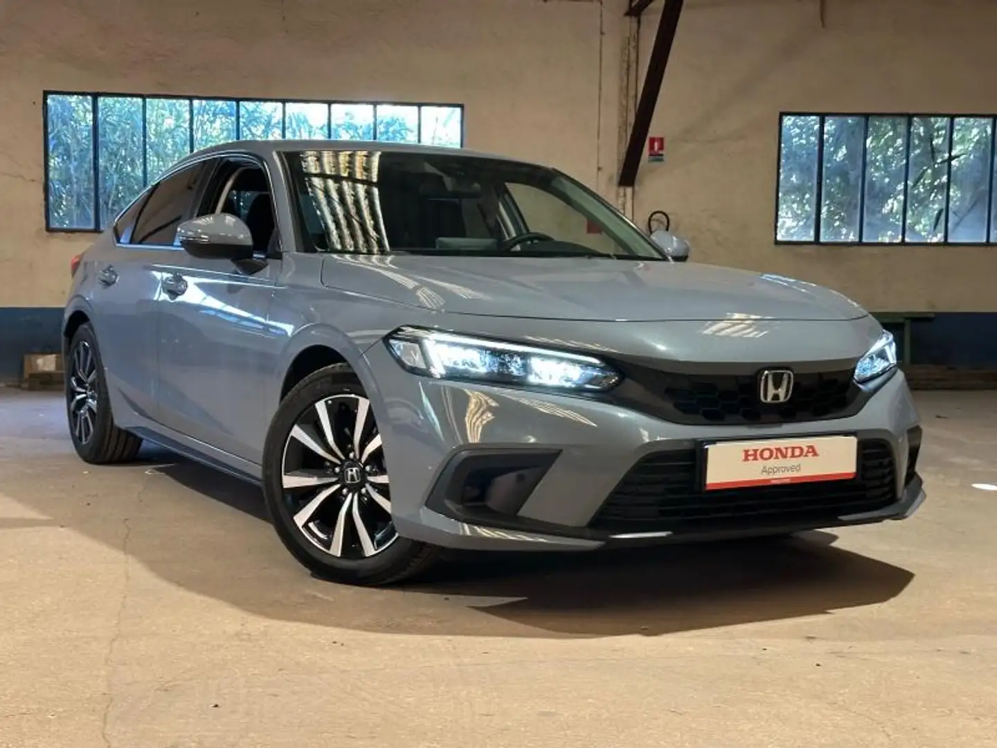Honda Civic 2.0 i-MMD 184ch e:HEV Executive Grau - 1