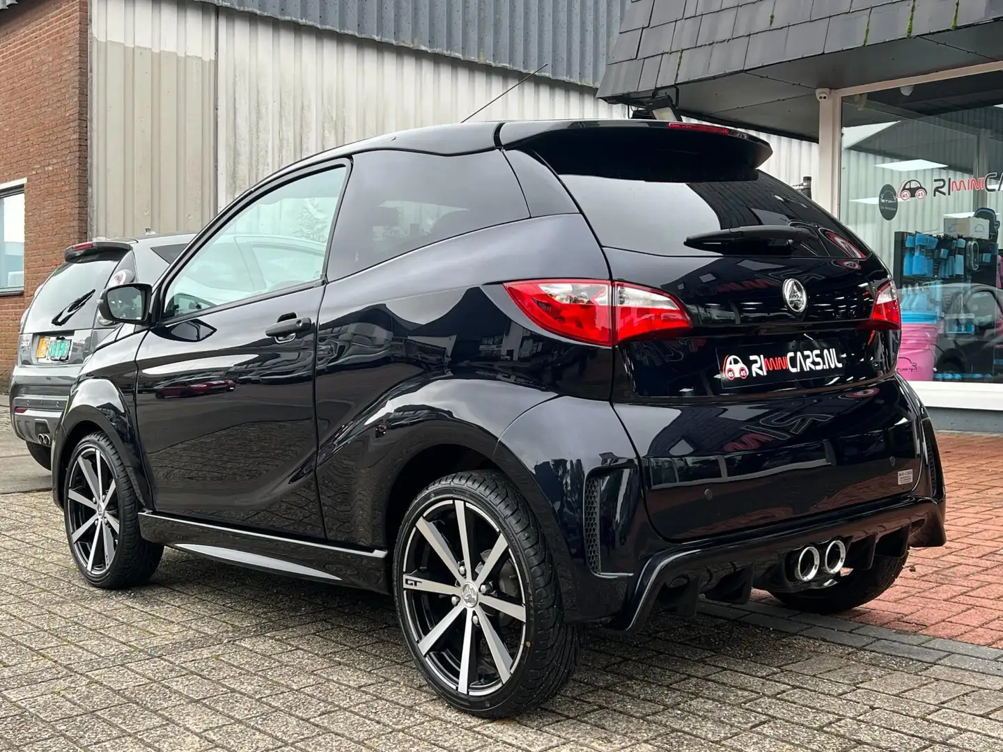 Aixam GTI Coupé Abs brommobiel | 2023 19dkm | Garantie 45km Black - 2