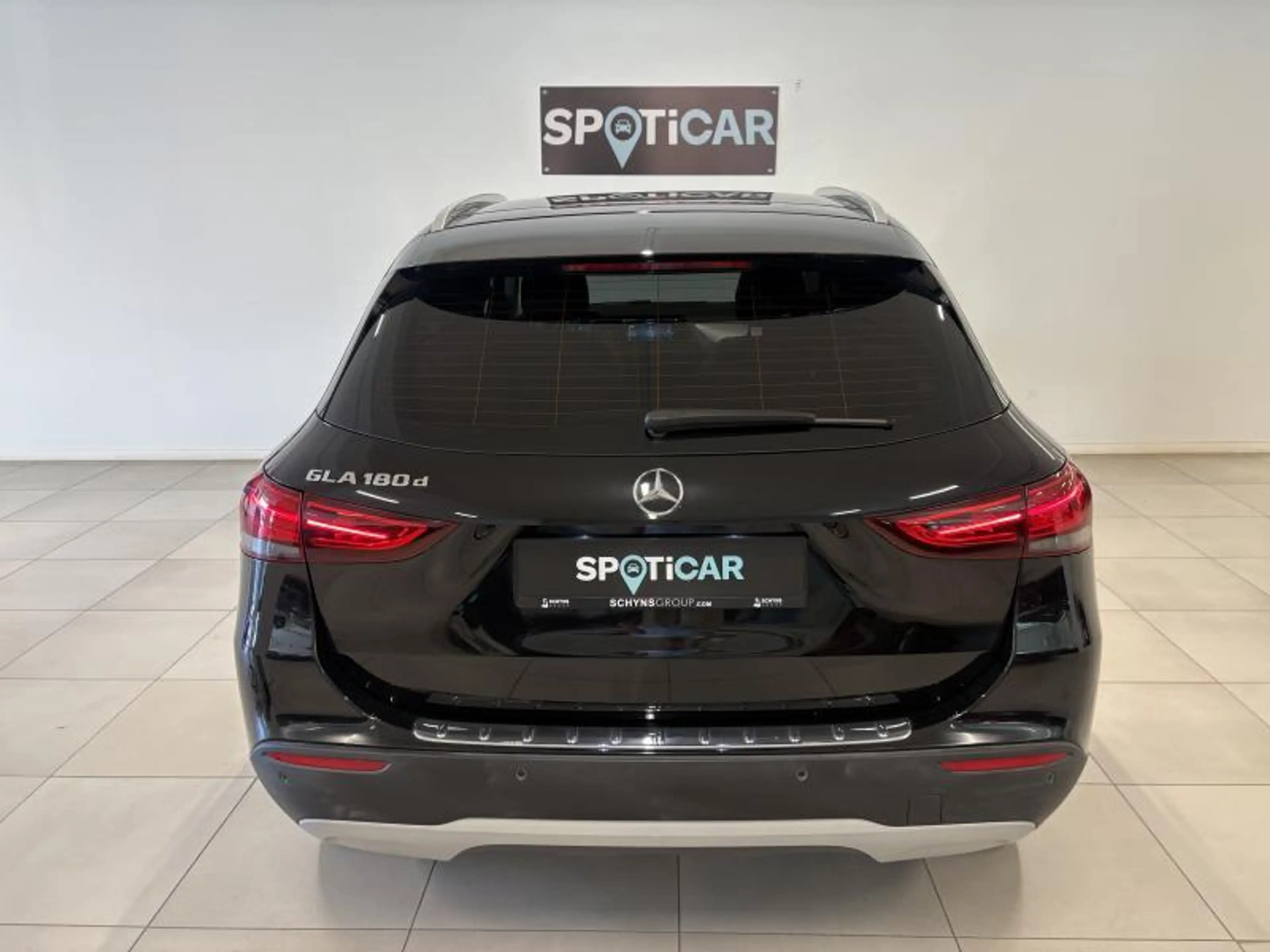 Mercedes-Benz GLA 180 TOIT OUVRANT - CAMERA — photo 7