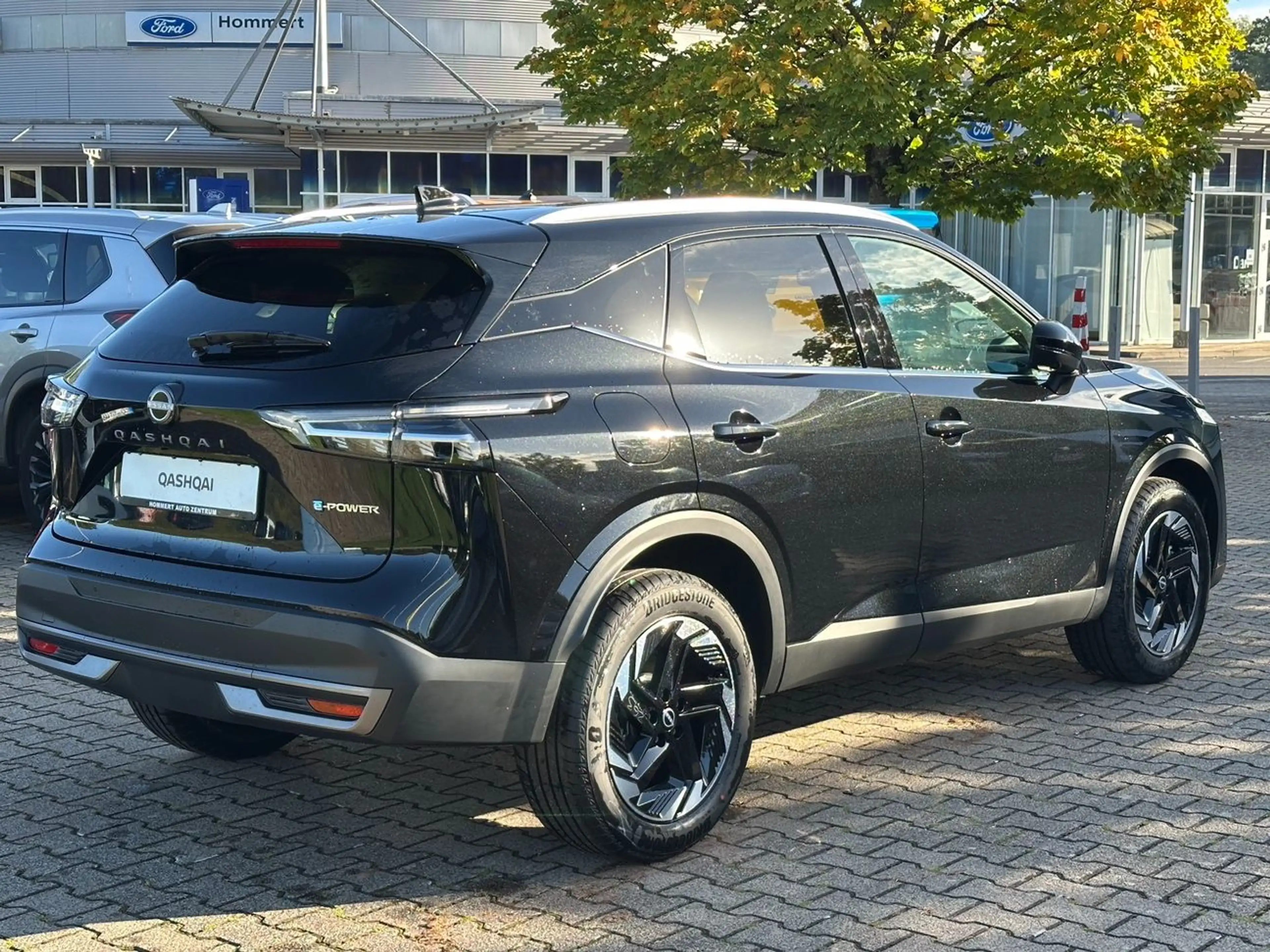 Nissan Qashqai 1.5 VC-T N-Connecta e-Power ACC+Navi+SHZ — photo 5