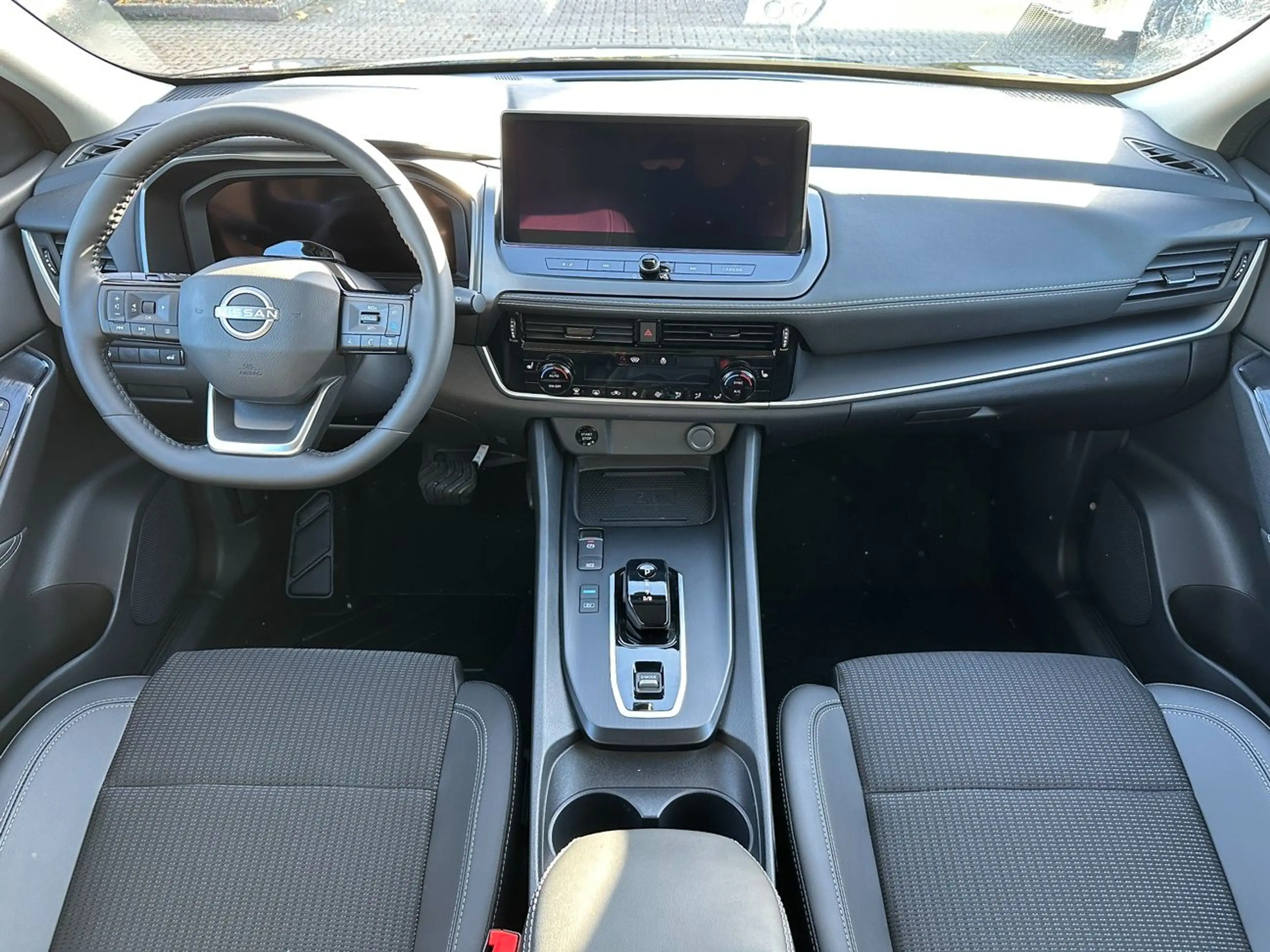 Nissan Qashqai 1.5 VC-T N-Connecta e-Power ACC+Navi+SHZ — photo 14