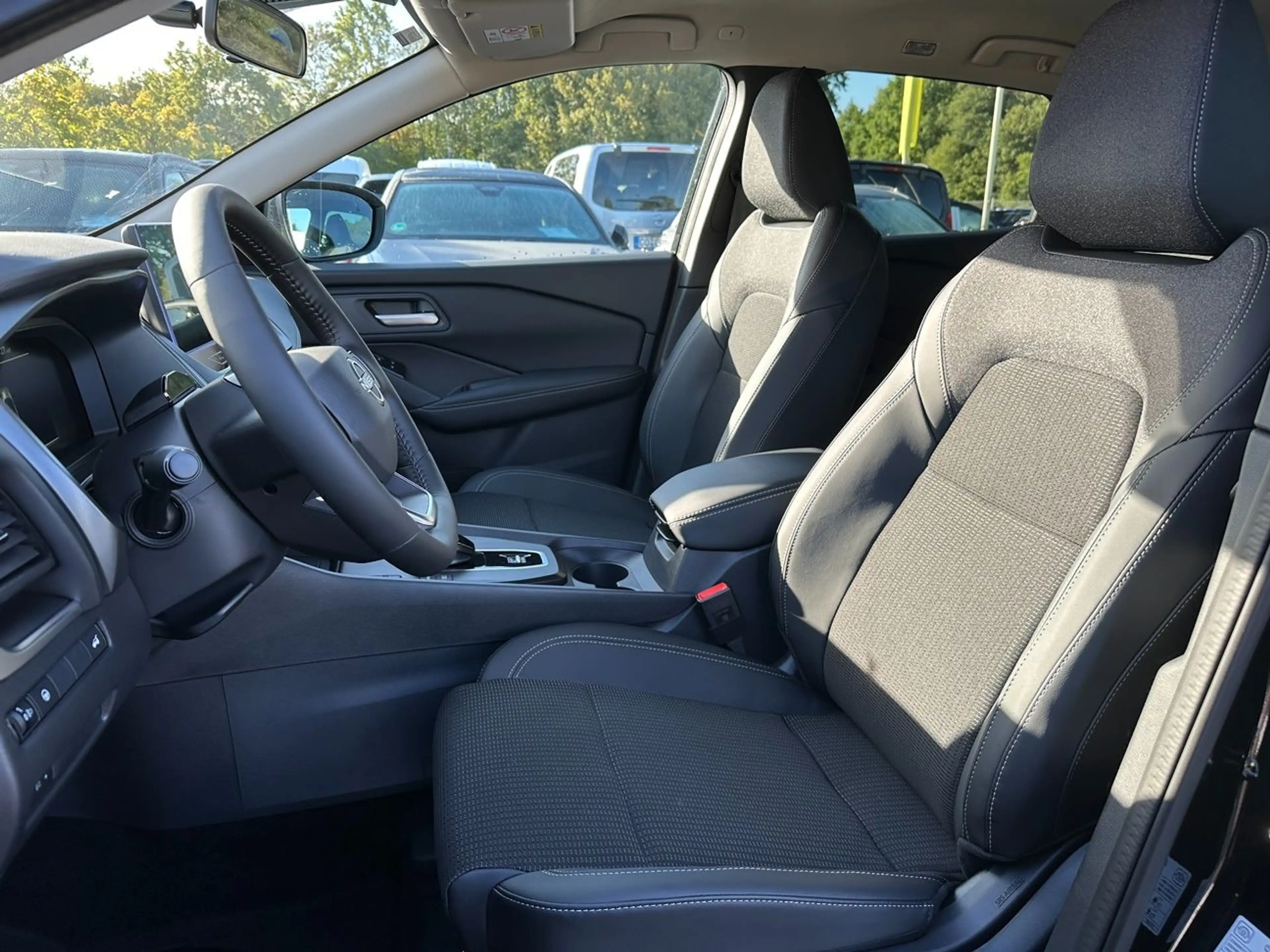 Nissan Qashqai 1.5 VC-T N-Connecta e-Power ACC+Navi+SHZ — photo 15