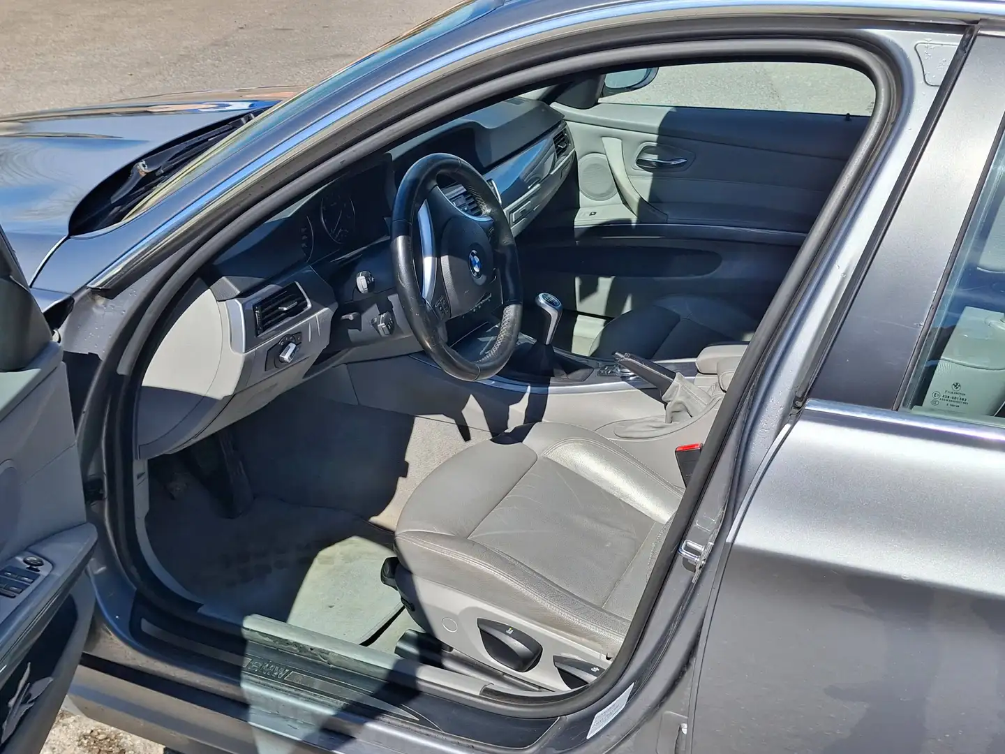 BMW 325 325i xDrive Österreich-Paket Österreich-Paket Grau - 2