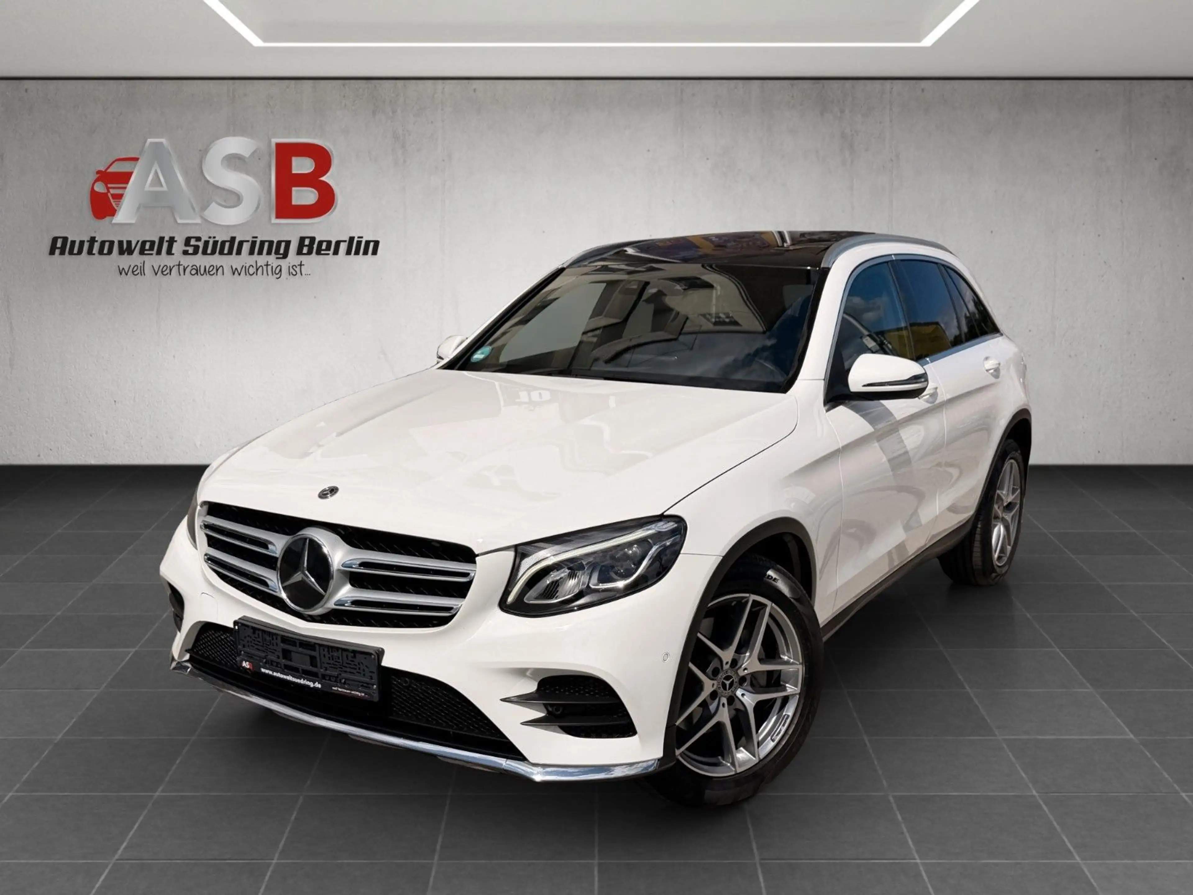 Mercedes-Benz GLC 250 d 4Matic* AMG Line*Pano*Distronic *19"LED