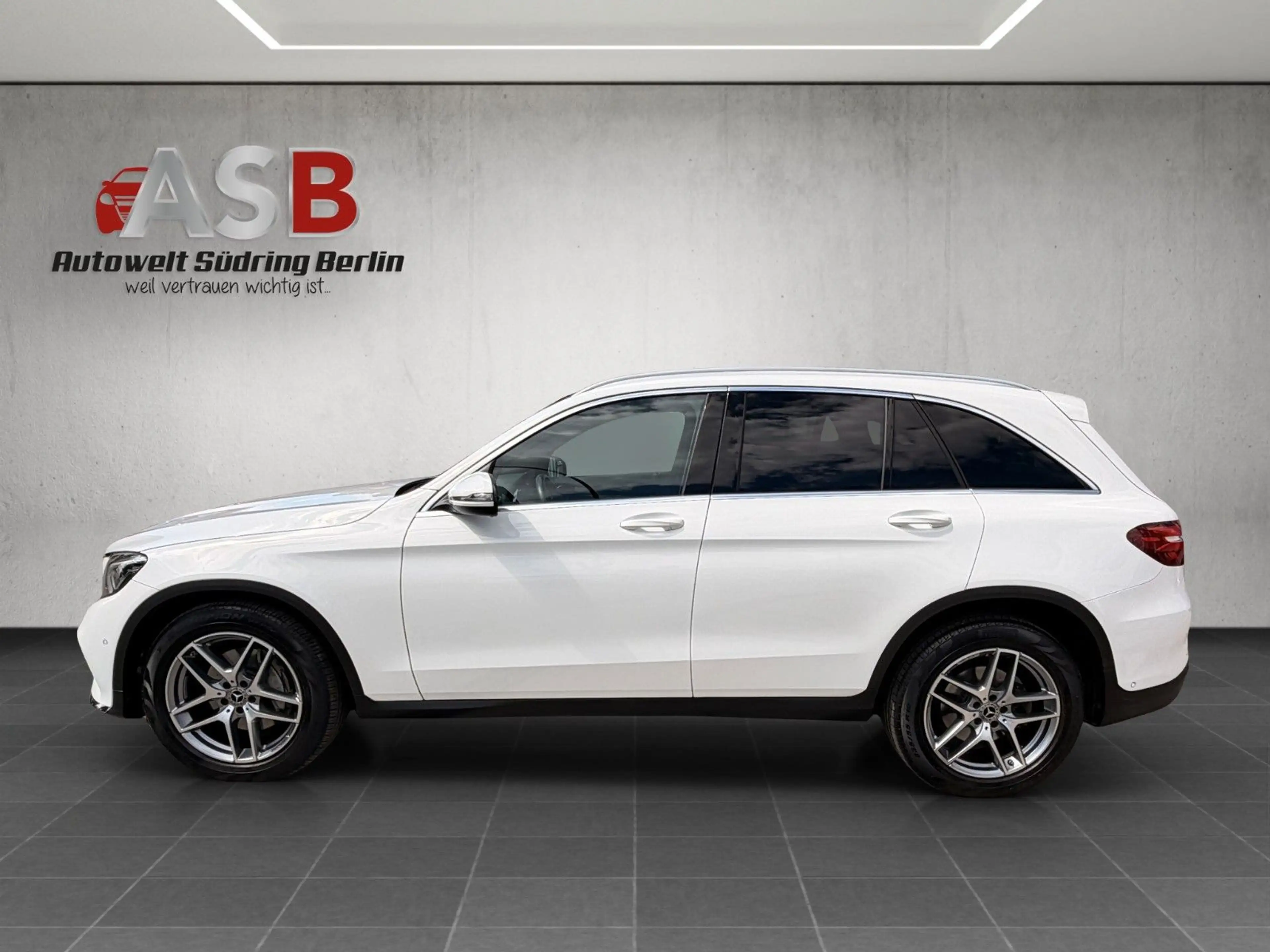 Mercedes-Benz GLC 250 d 4Matic* AMG Line*Pano*Distronic *19"LED — photo 15