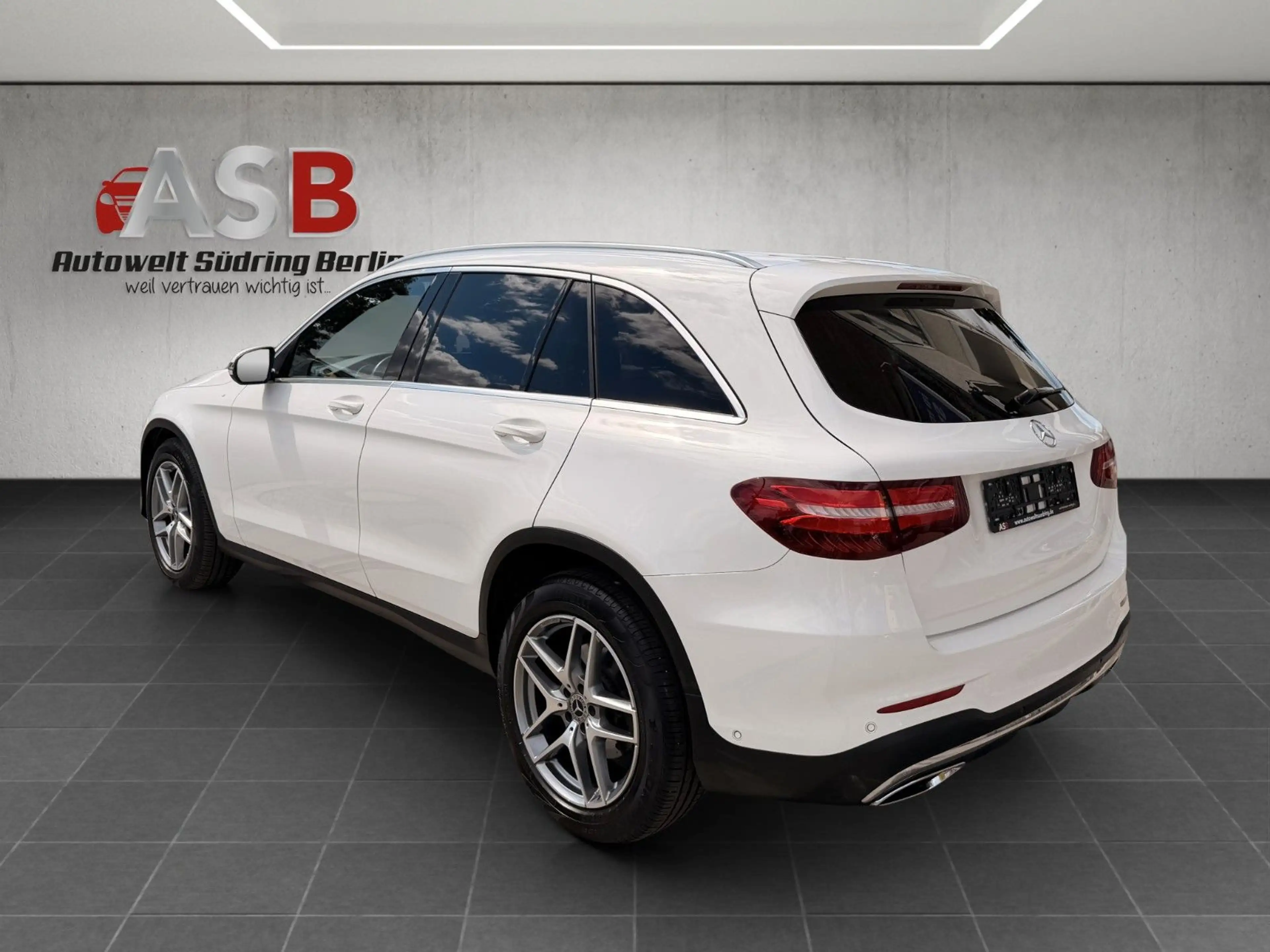 Mercedes-Benz GLC 250 d 4Matic* AMG Line*Pano*Distronic *19"LED — photo 14