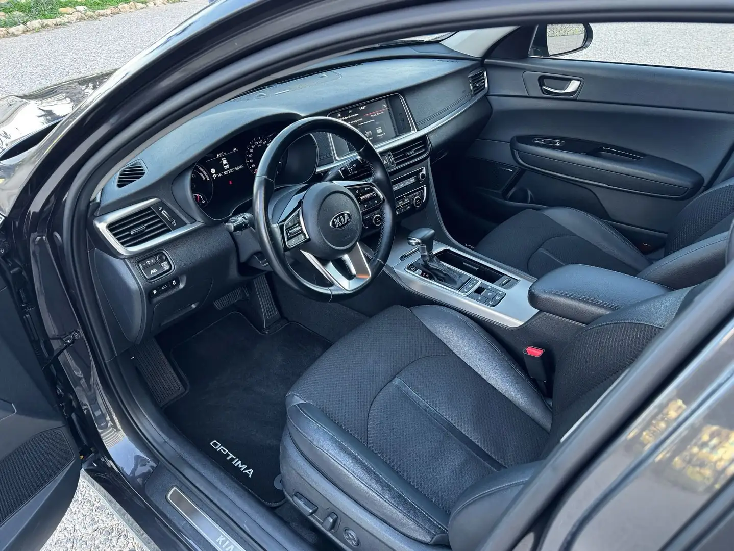 Kia Optima Sportswagon 2.0 GDI Plug-In Hybrid Attract - 2