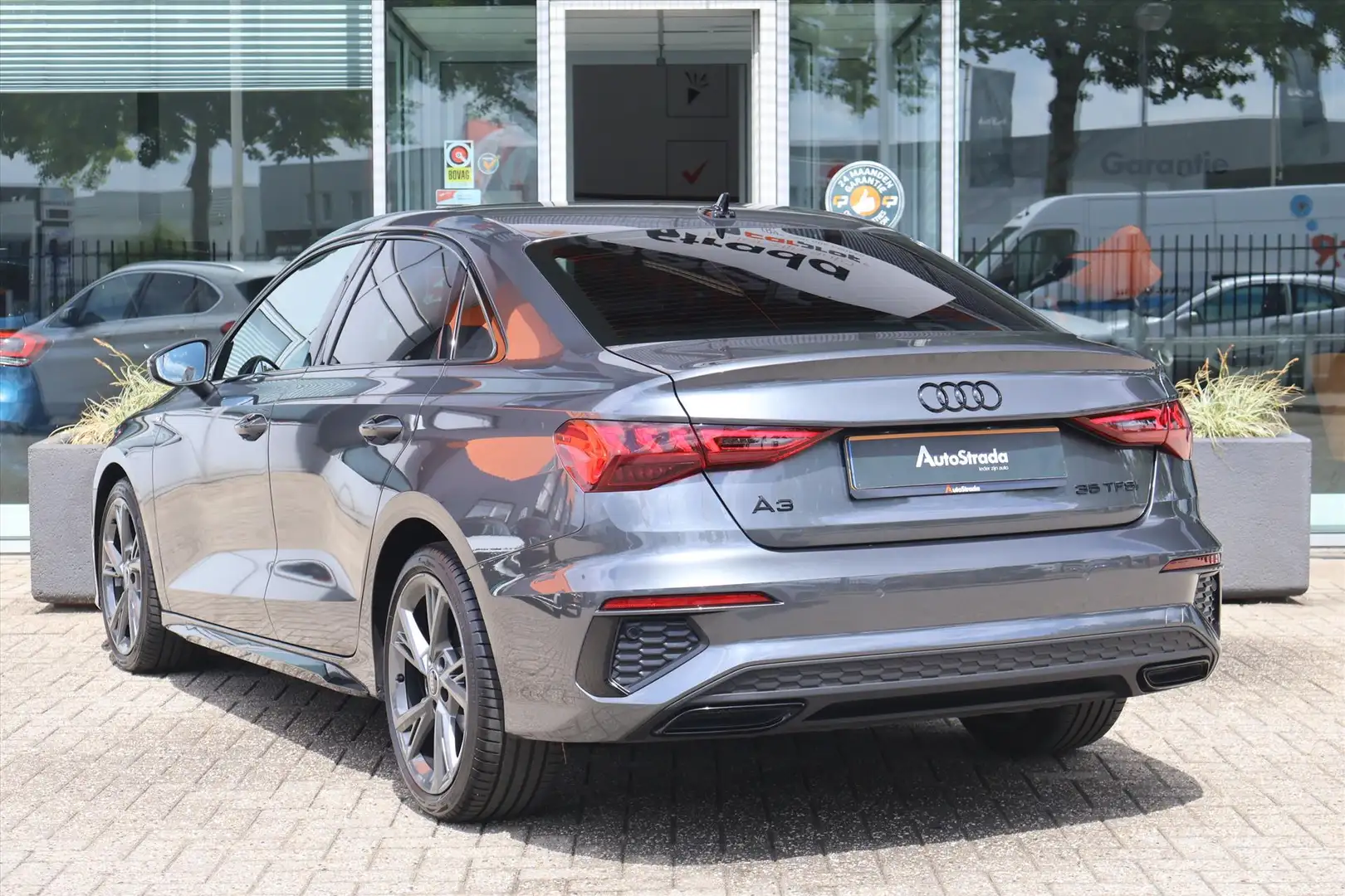 Audi A3 Limousine 35 TFSI S-Line 150pk S-tronic | LED | Sf Gris - 2
