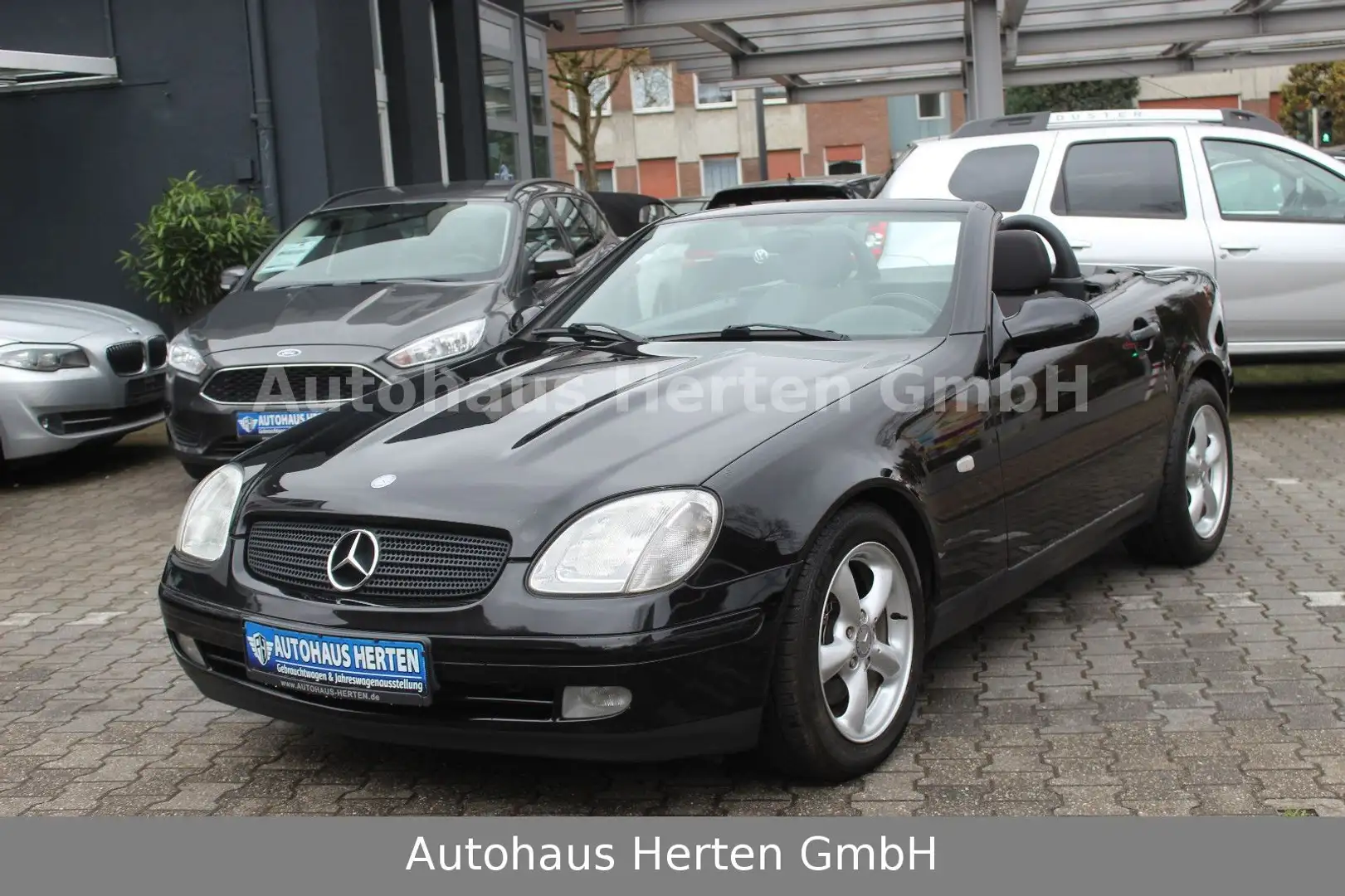 Mercedes-Benz SLK 200 *KLIMA*SITZHEIZUNG*2.HAND*TOPZUSTAND!! Černá - 1