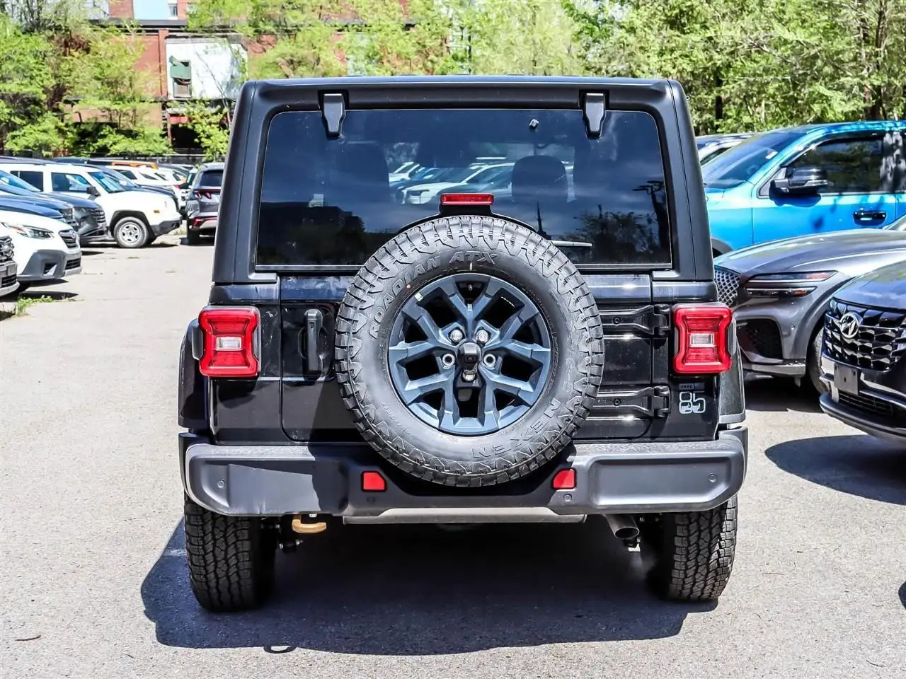 Jeep Wrangler снимка Jeep Wrangler