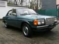 Mercedes-Benz 230 E Verde - thumbnail 3