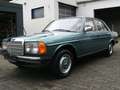 Mercedes-Benz 230 E Verde - thumbnail 2