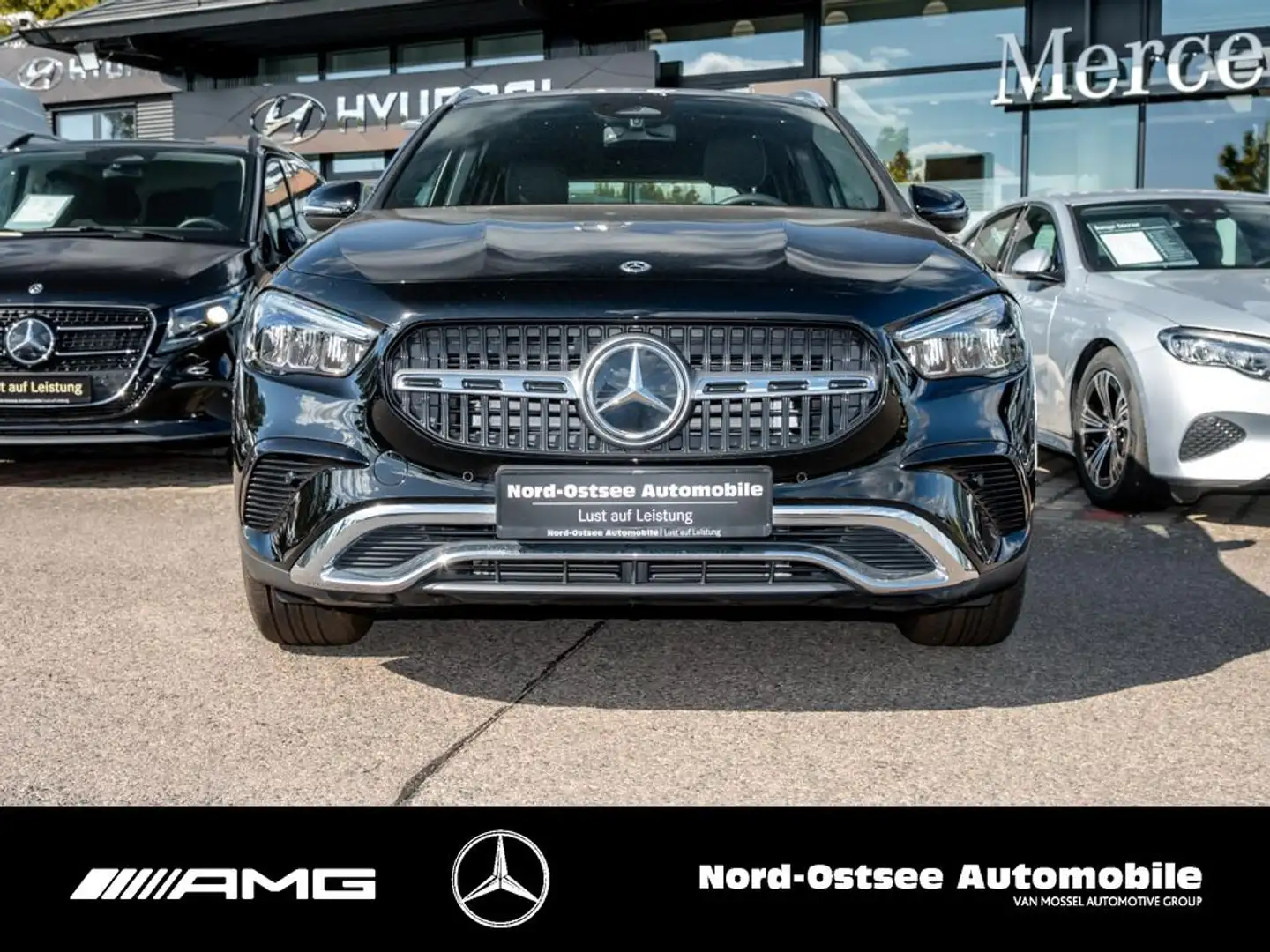 Mercedes-Benz GLA 200 d PROGRESSIVE ADV AHK NAVI KAMERA DISTRO Noir - 2