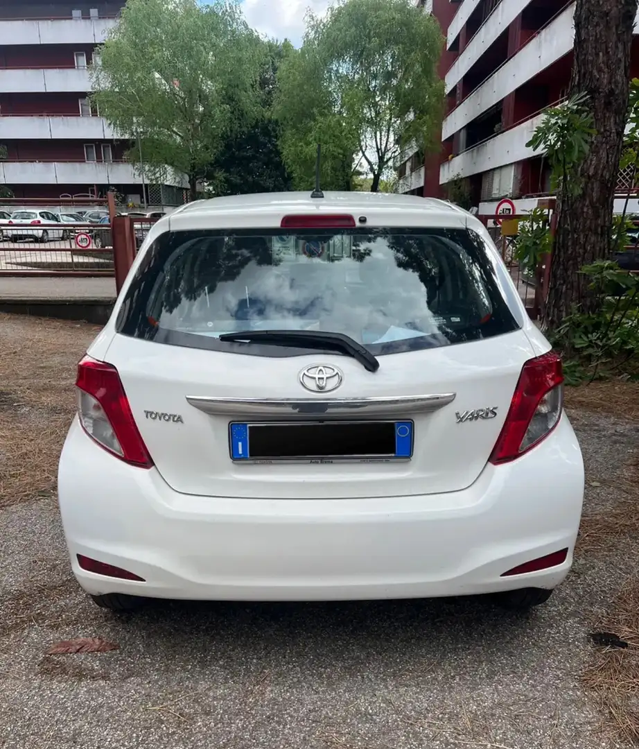 Toyota Yaris 5p 1.0 Lounge - 2