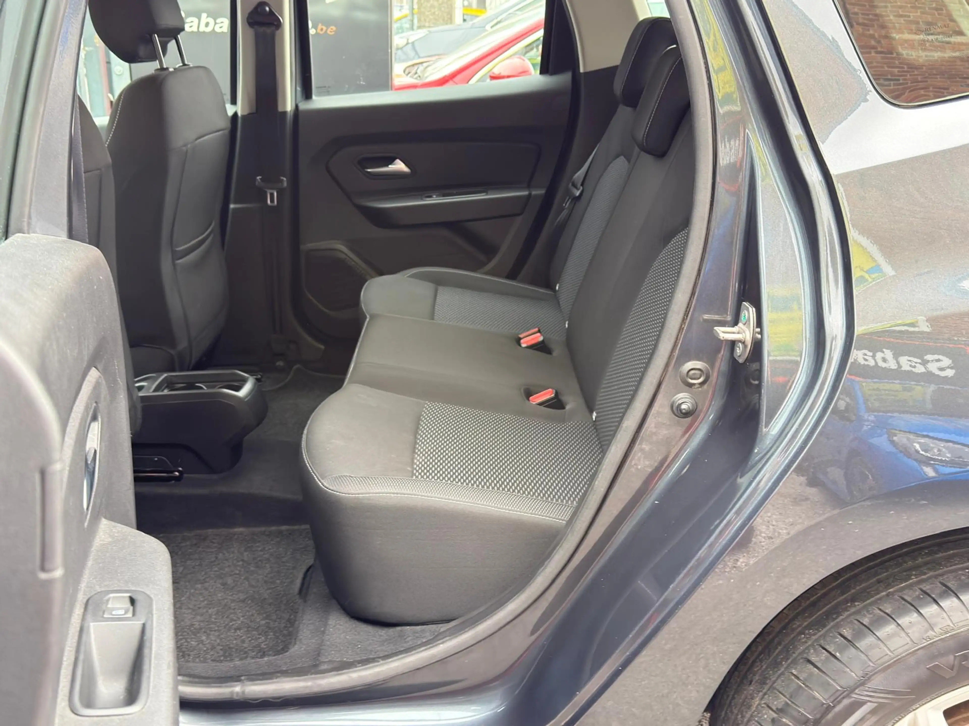Dacia Duster Duster 1.3 TCe PRESTIGE ° NAVI ° AIRCO ° JANTES ° GARANTI 12 MOIS !!! — photo 12