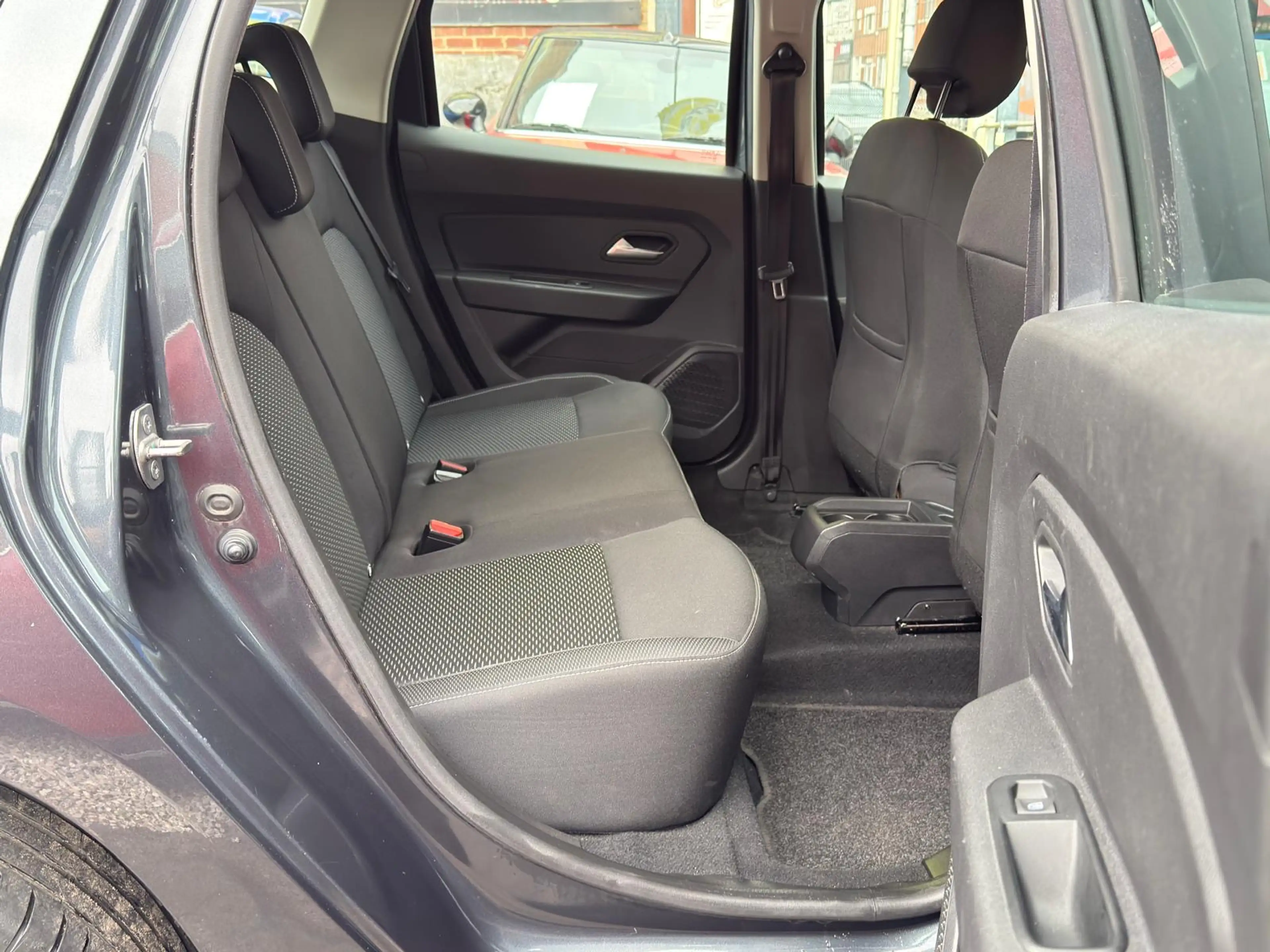 Dacia Duster Duster 1.3 TCe PRESTIGE ° NAVI ° AIRCO ° JANTES ° GARANTI 12 MOIS !!! — photo 15