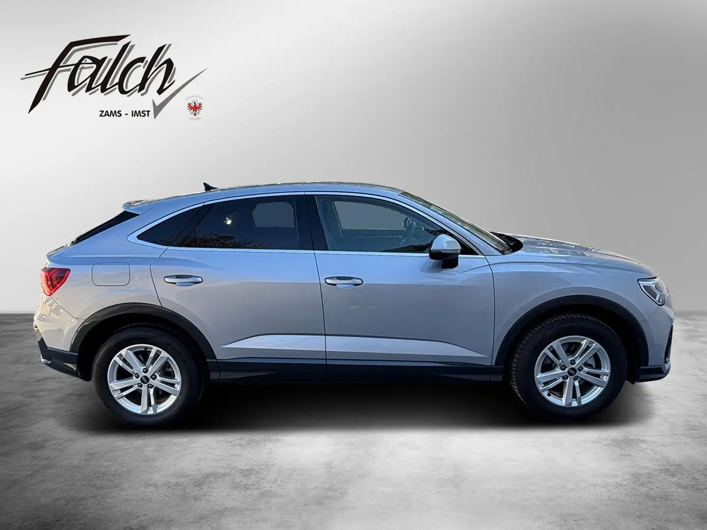 Audi Q3 35 TDI quattro Argent - 2