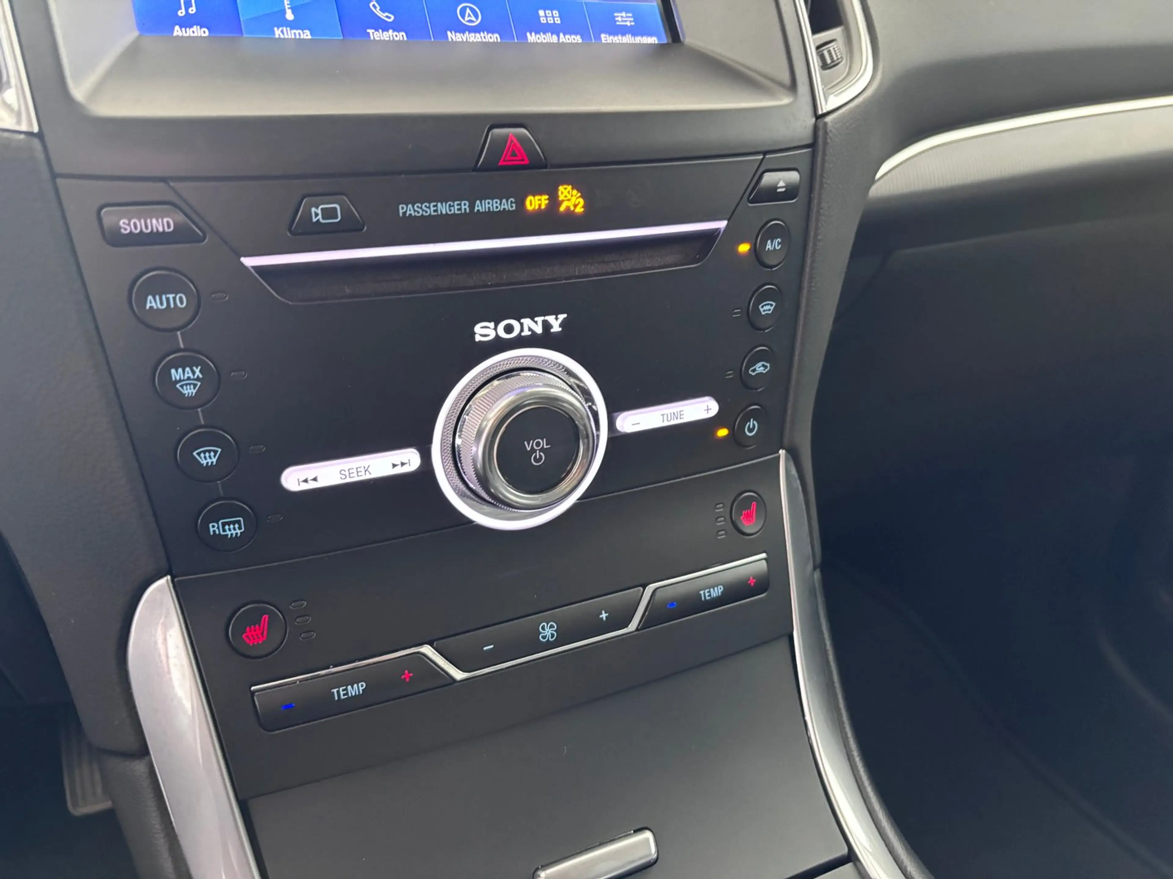 Ford Galaxy 2,0 EcoBlue SCR AWD Titanium Aut. — photo 13