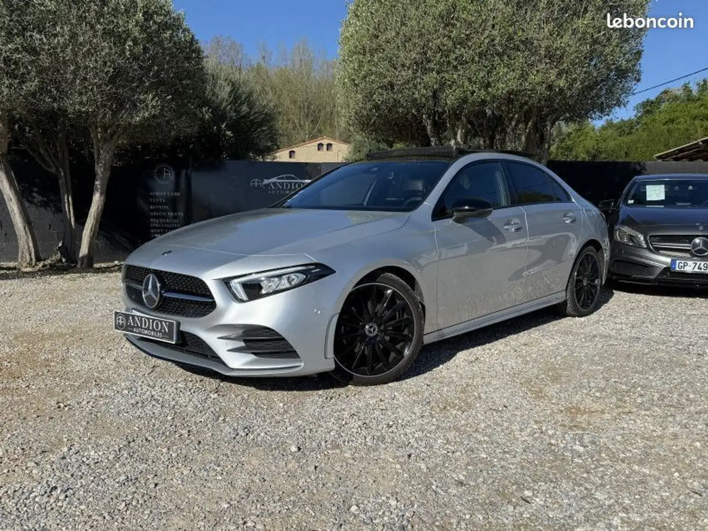 Mercedes-Benz A 180 Mercedes BERLINE 180 D 116CH AMG LINE 7G-DCT GARAN Gris - 1