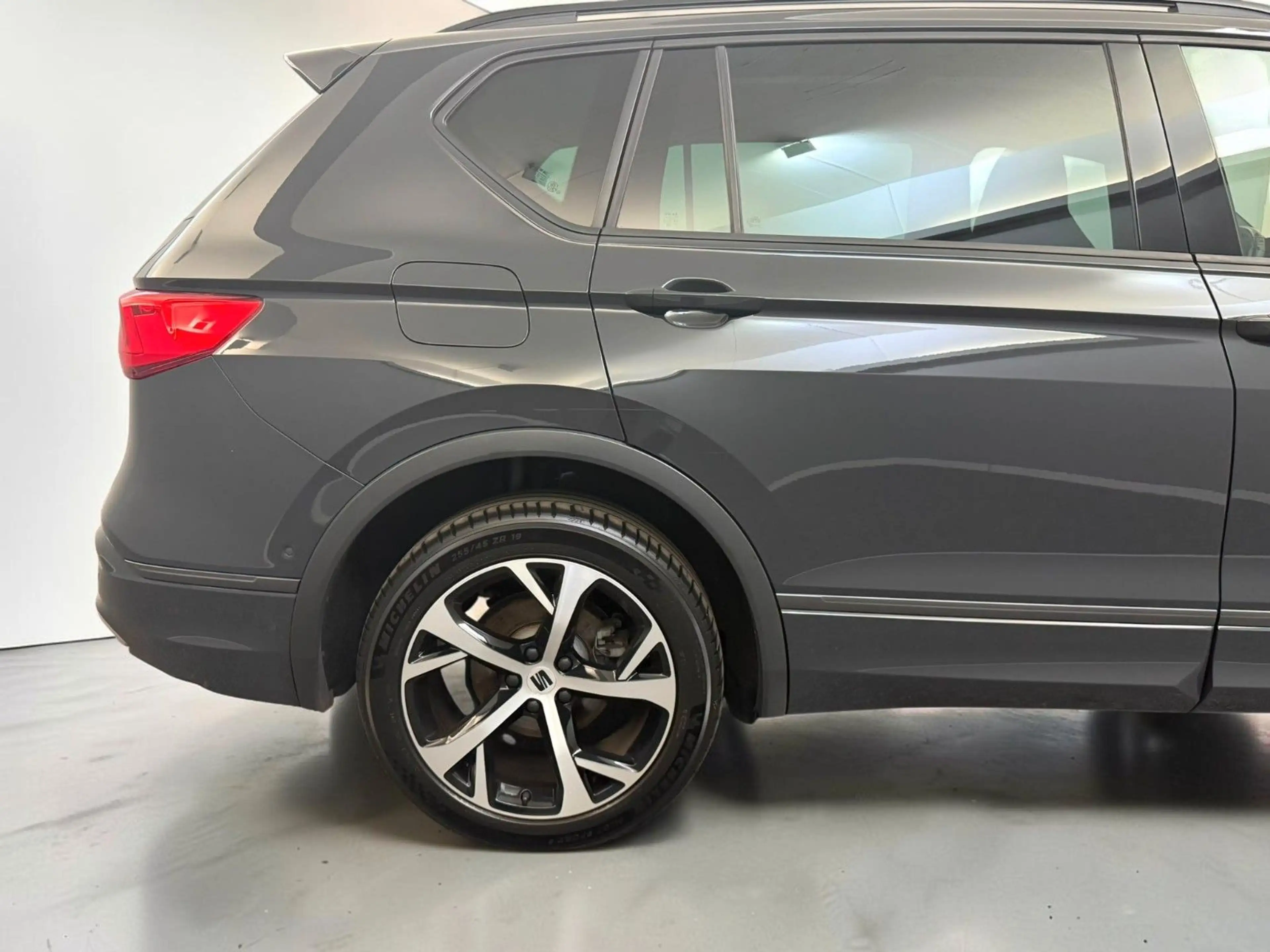 SEAT Tarraco FR 4Drive PANO*STHZ*LED*WIDE*ACC*KAM*TOP — photo 8