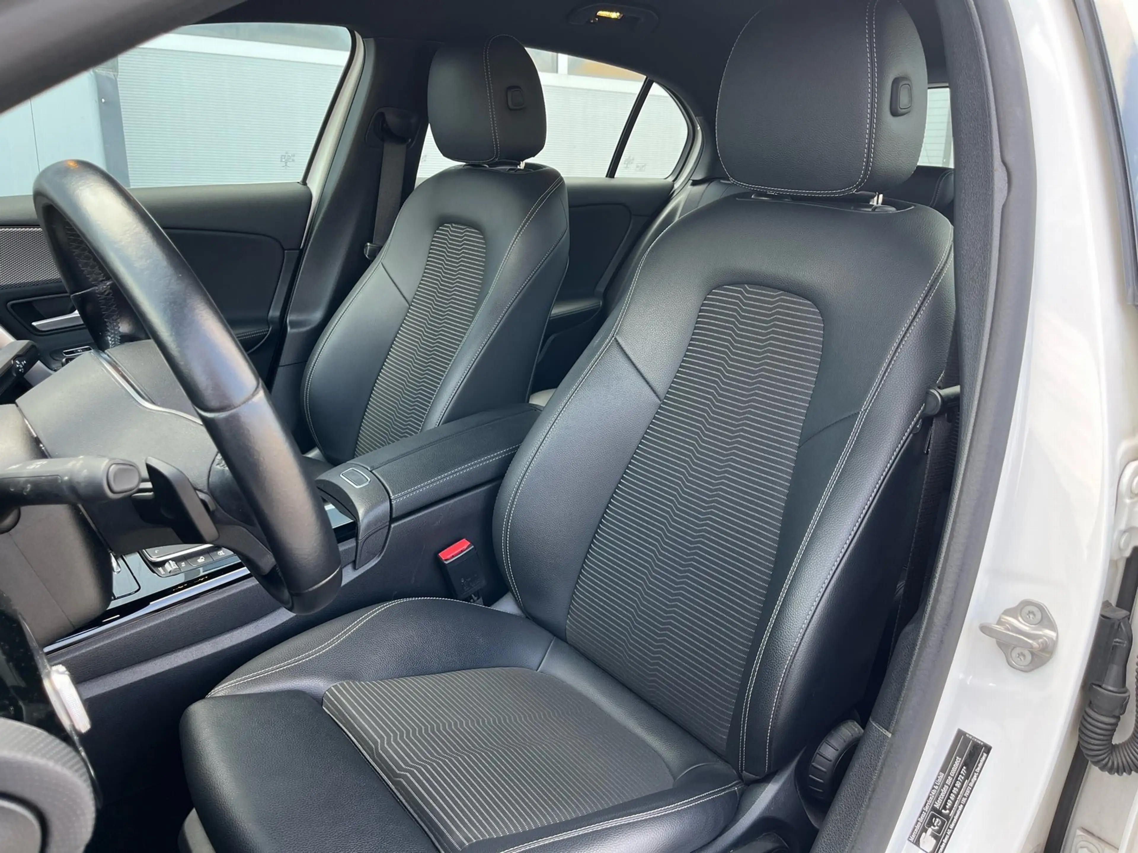Mercedes-Benz A 180 Progressive 7G-DCT/Navi High/LED/Sitzhzg./ — photo 15