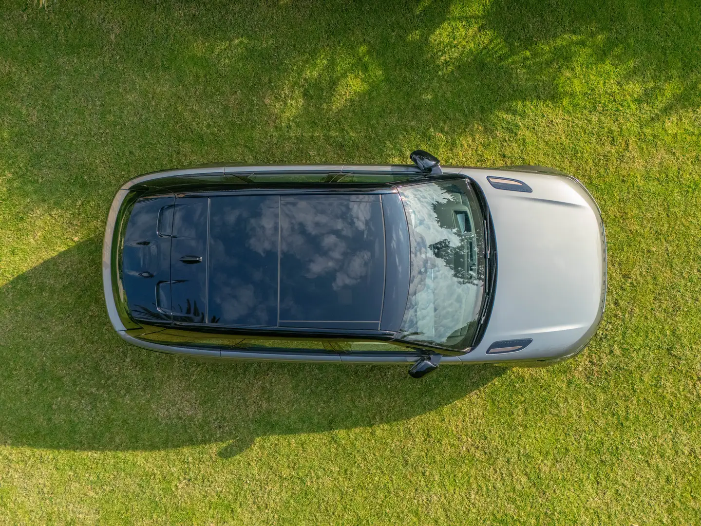 Land Rover Range Rover Velar Range Rover Velar 2.0L P300 BVA HSE R-Dynamic Grau - 2