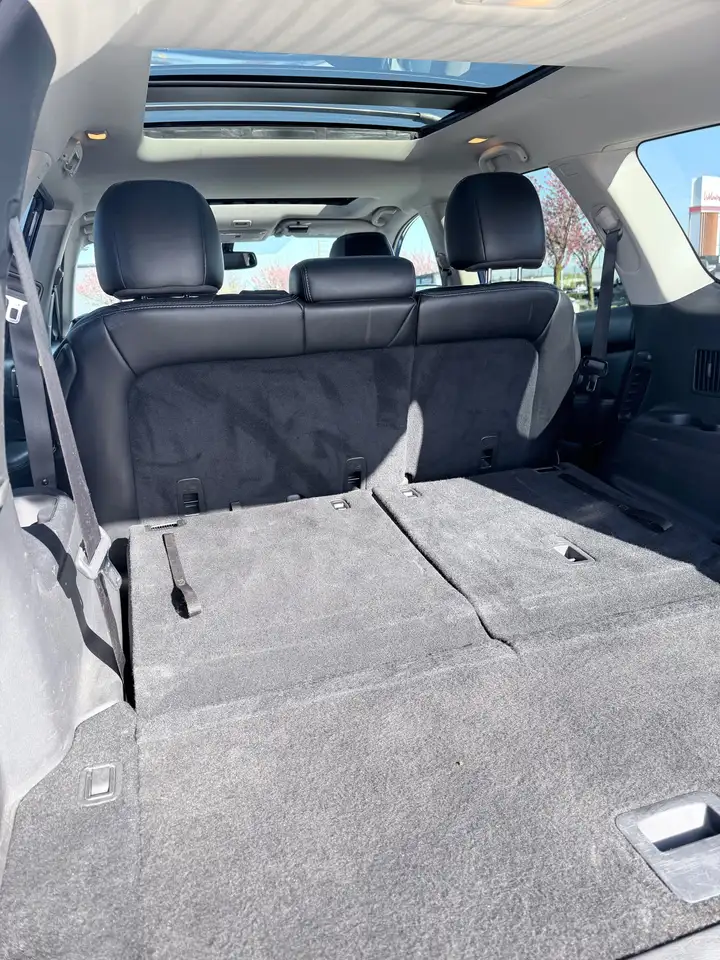 Nissan Pathfinder снимка Nissan Pathfinder