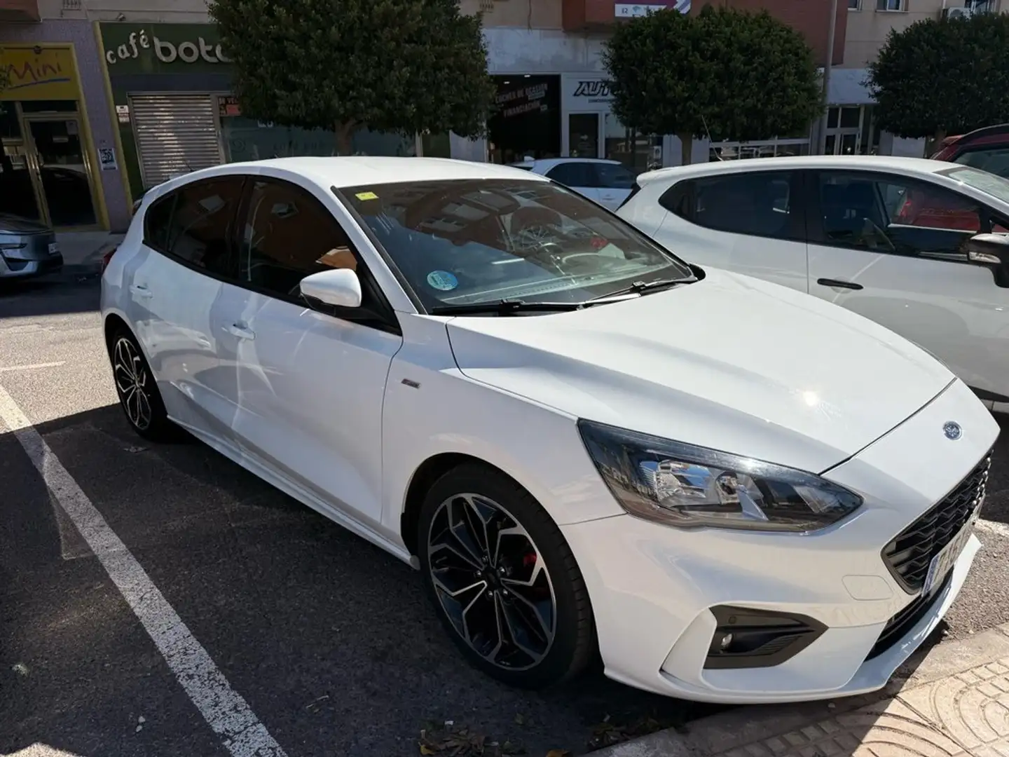 Ford Focus 1.0 Ecoboost MHEV 92kW ST-Line Blanco - 2