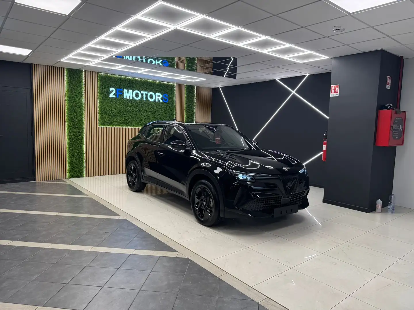 Alfa Romeo Junior 1.2 ibrida 145cv edct6 Schwarz - 1
