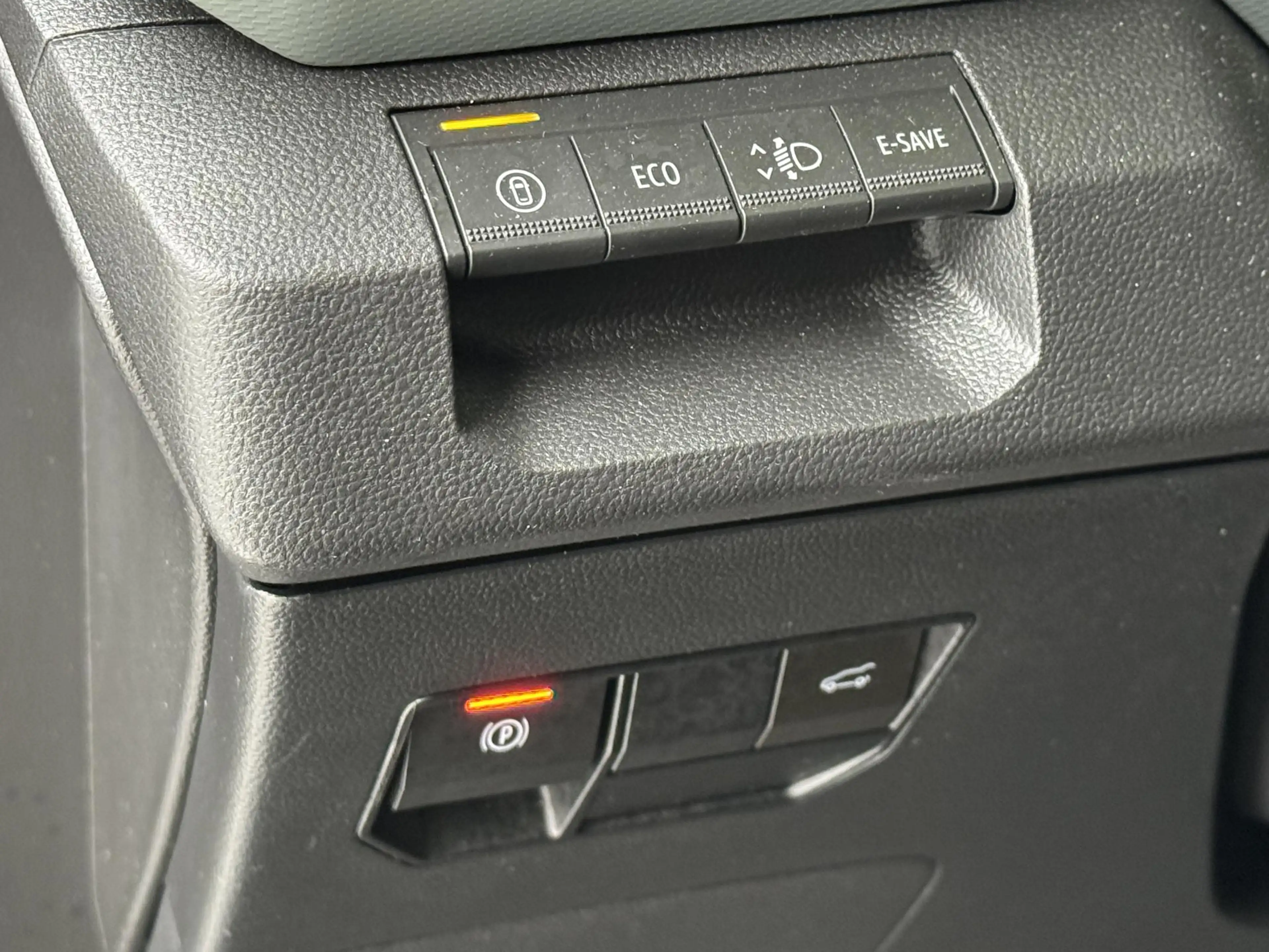 Dacia Bigster 1.8 Hybrid 155 Extreme | Panoramadak | Stoelverwar — photo 31