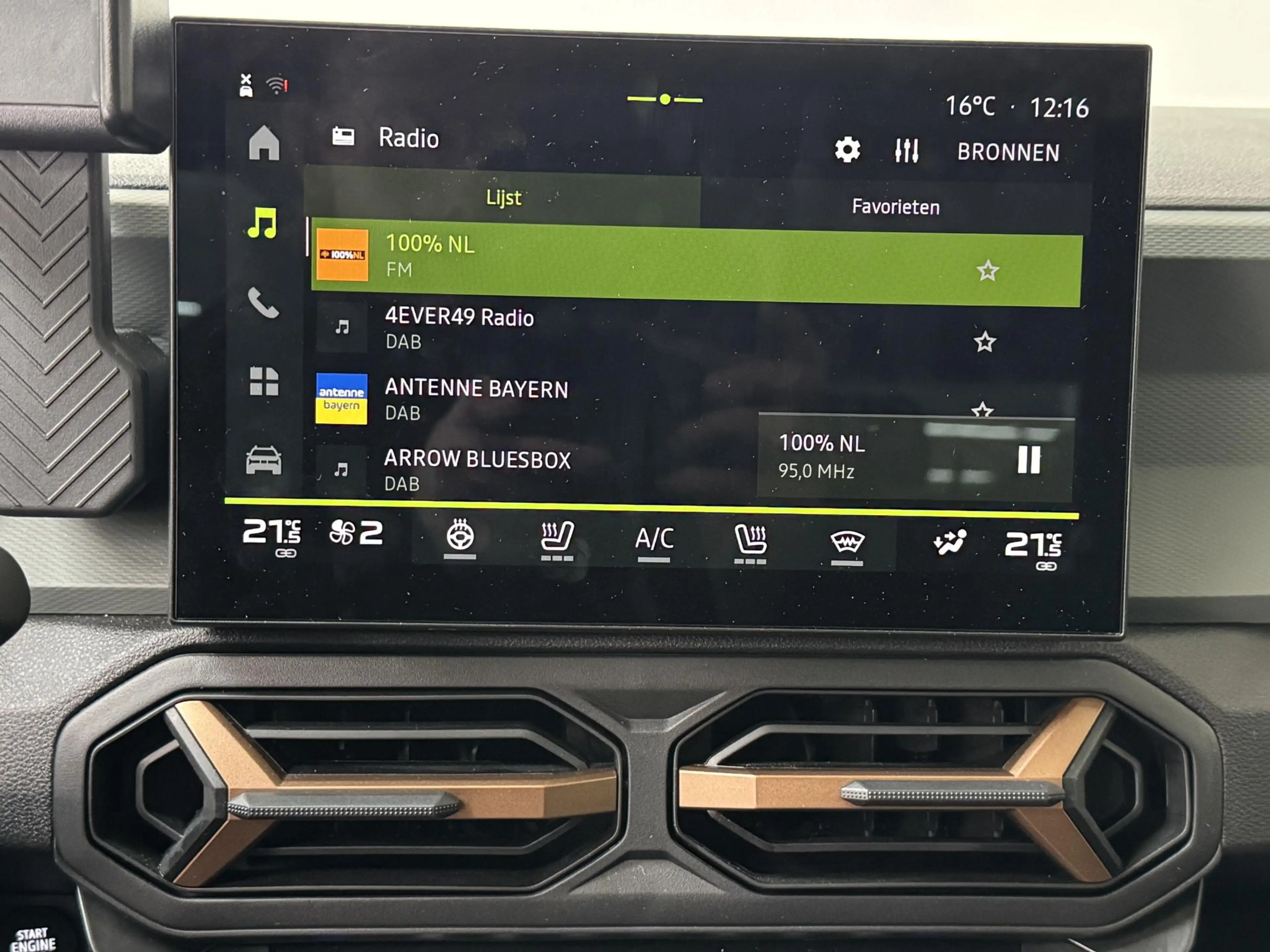 Dacia Bigster 1.8 Hybrid 155 Extreme | Panoramadak | Stoelverwar — photo 32