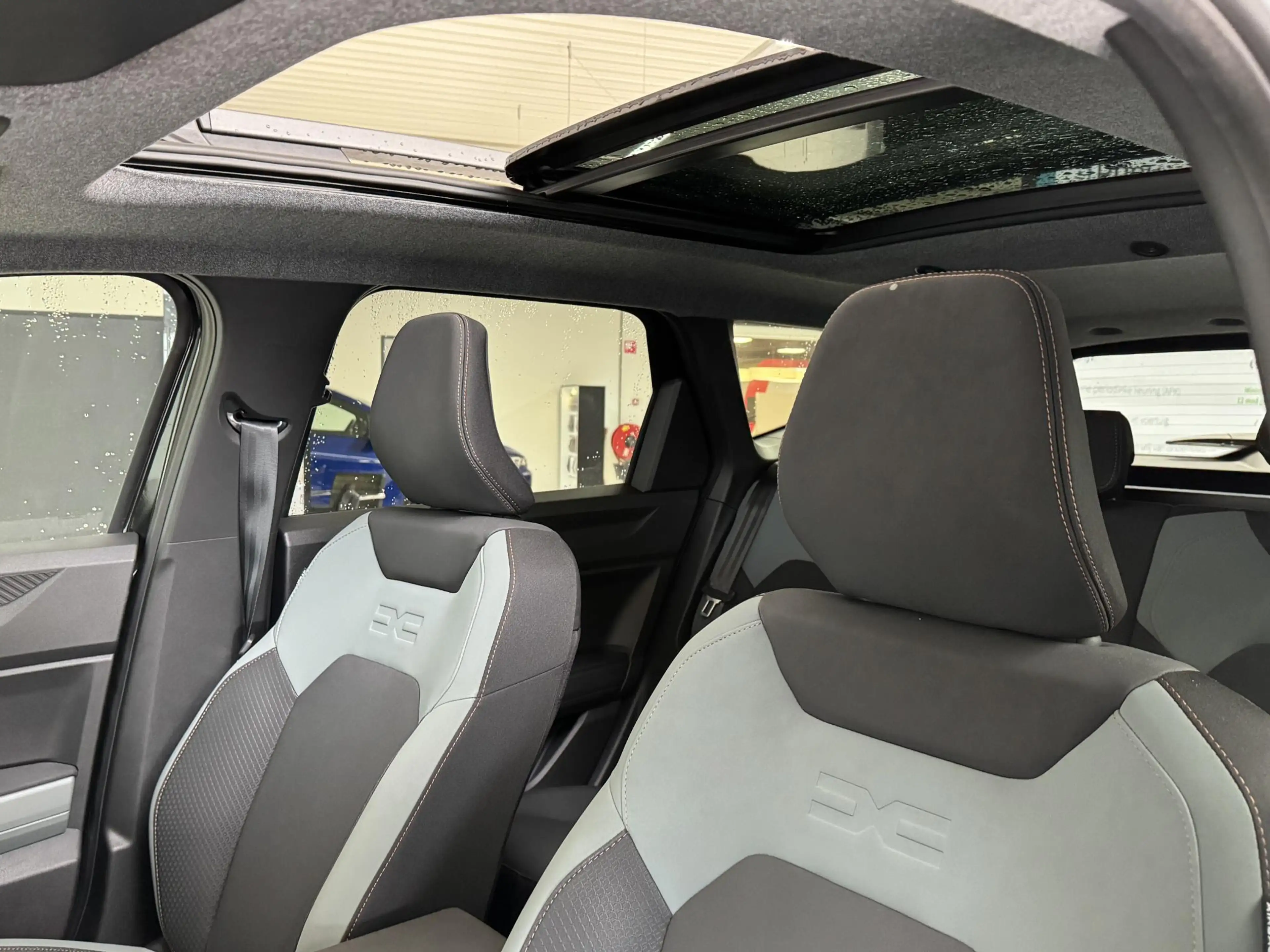Dacia Bigster 1.8 Hybrid 155 Extreme | Panoramadak | Stoelverwar — photo 15