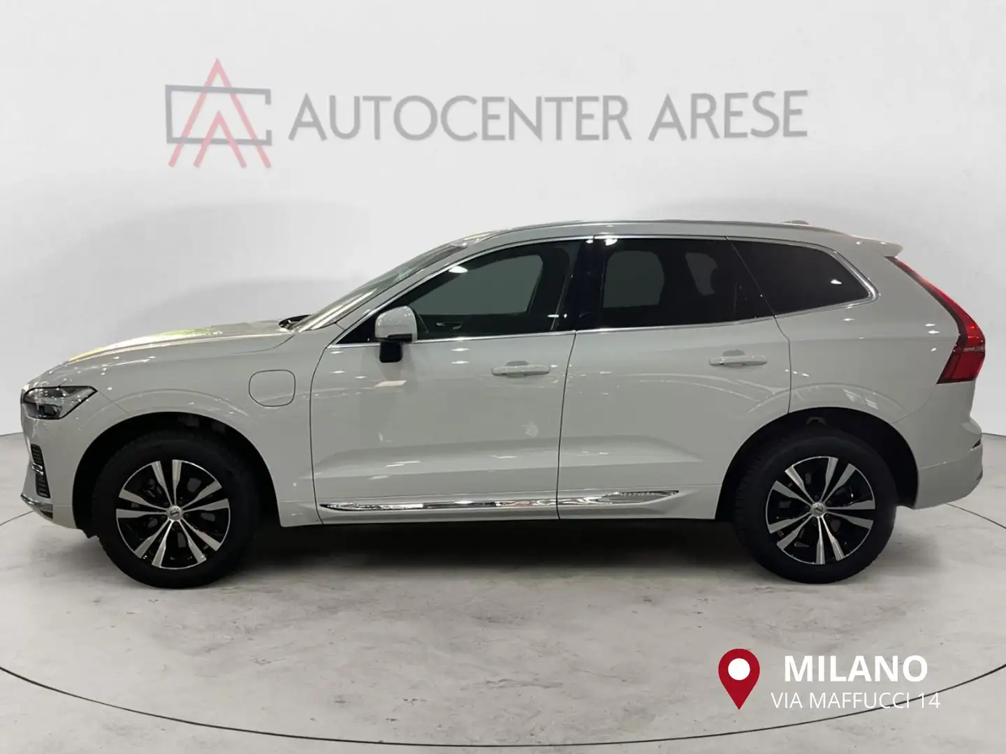 Volvo XC60 T6 Recharge Plug-in Hybrid AWD Inscription Express Bianco - 2