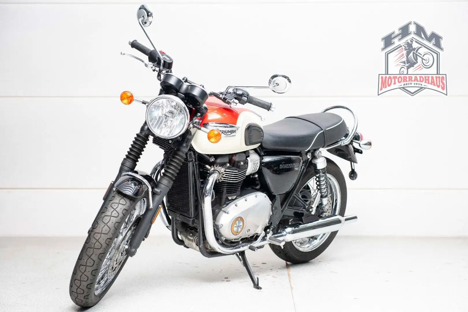 Triumph Bonneville T100 Czerwony - 2