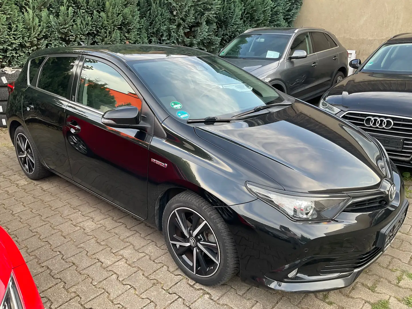 Toyota Auris 1.8 VVT-i Hybrid,Autom.Kamera,Xenon, Alu Schwarz - 1