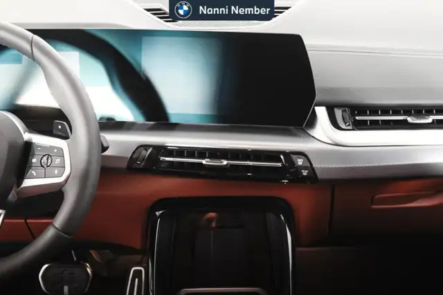 BMW X2 view 11
