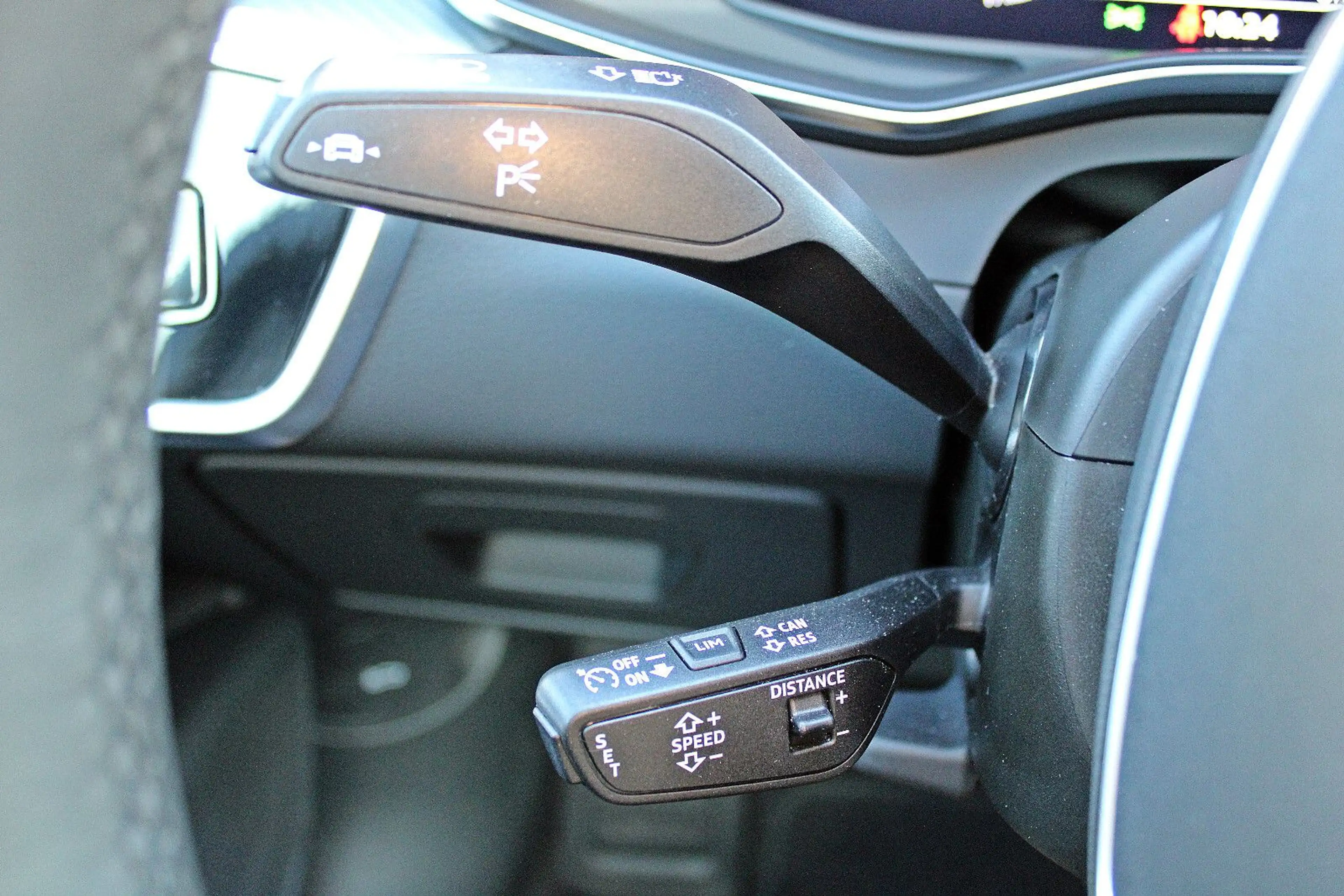 Audi A6 Avant 45TFSI qu. ACC PANO LEDER KAMERA MEMORY — photo 14