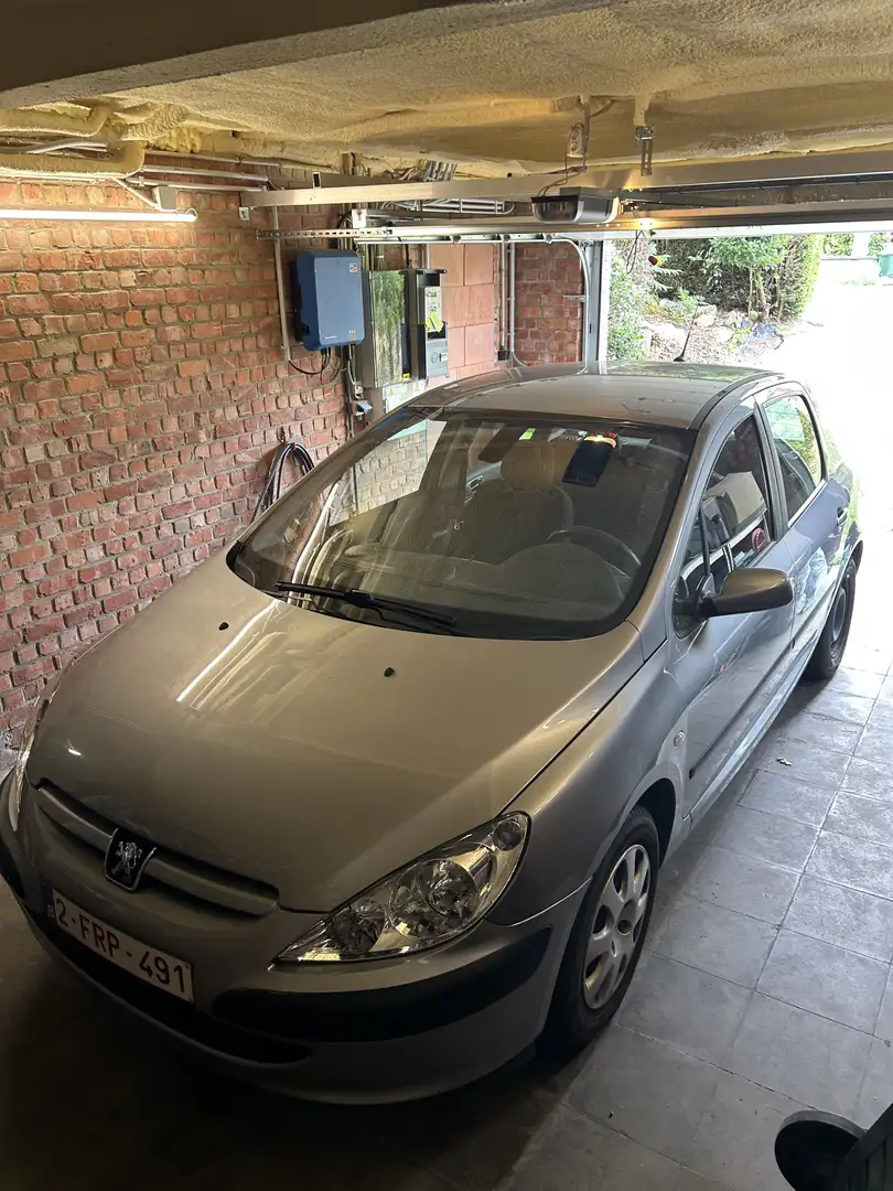 Peugeot 307 HDi 70 Presence - 1