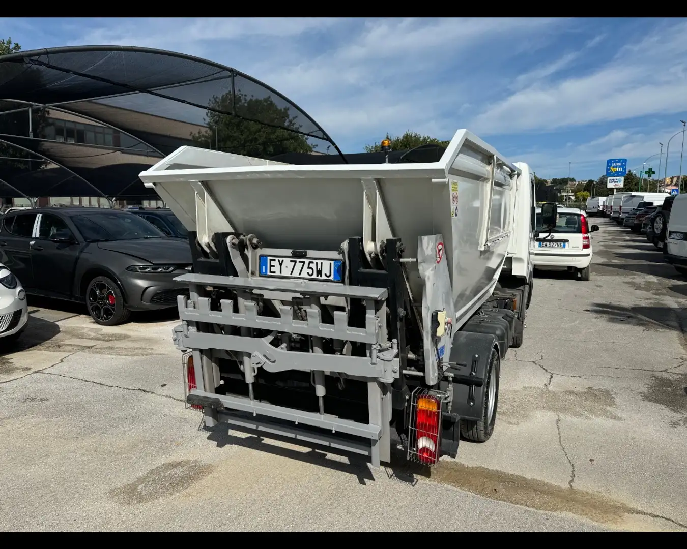 Nissan NISSAN NT400/Cabstar 4ªs. - NT400 Cabstar 35.12 2. Wit - 2
