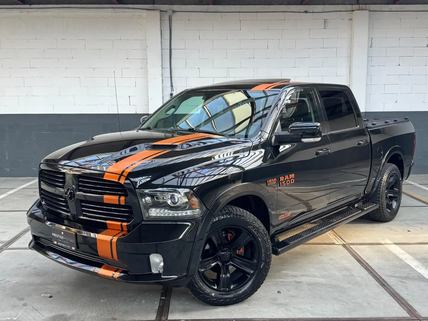 Dodge RAM 1500 CopperHead 5.7L 4x4 LPG LAGE BIJTELLING Lucht Schwarz - 1