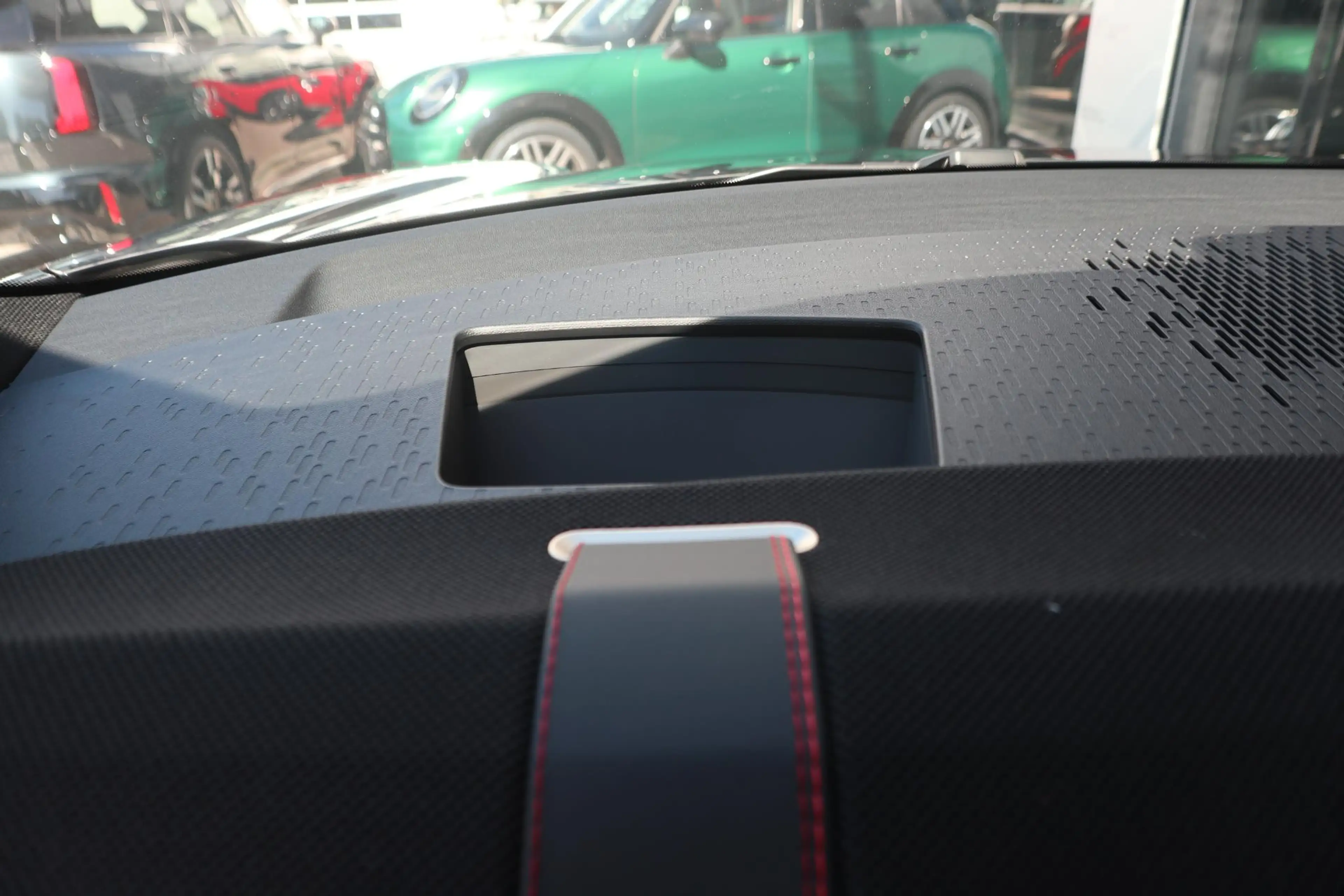 MINI Aceman SE | John Cooper Works Trim + Pakket M — photo 14