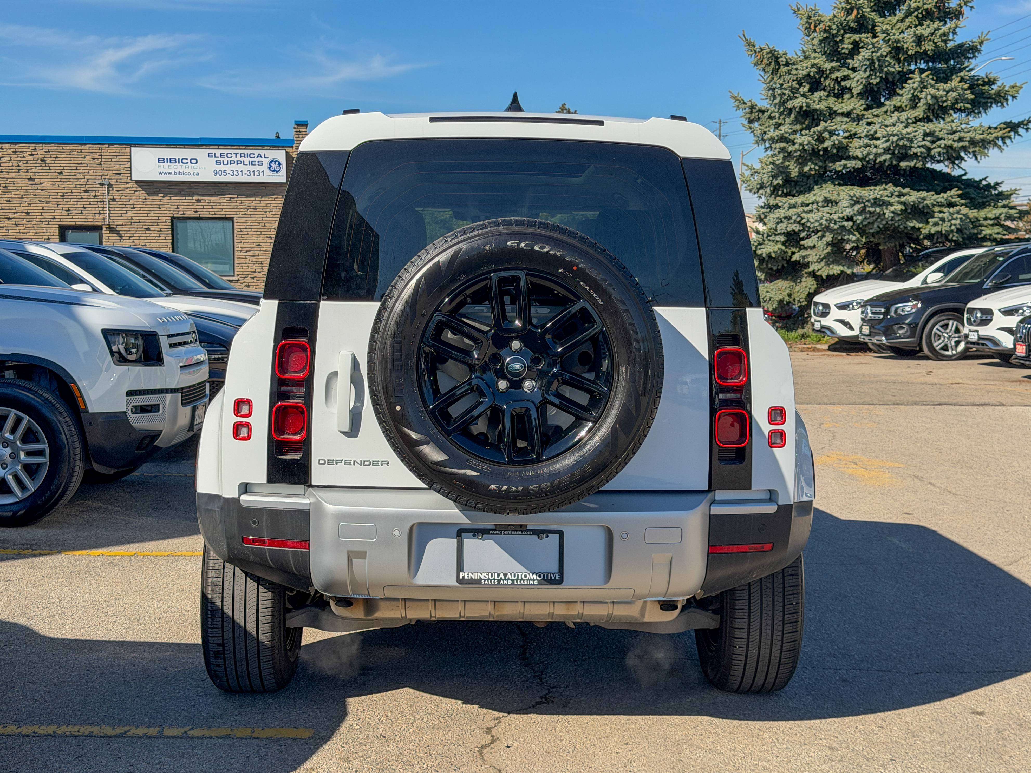 2025 Land Rover Defender