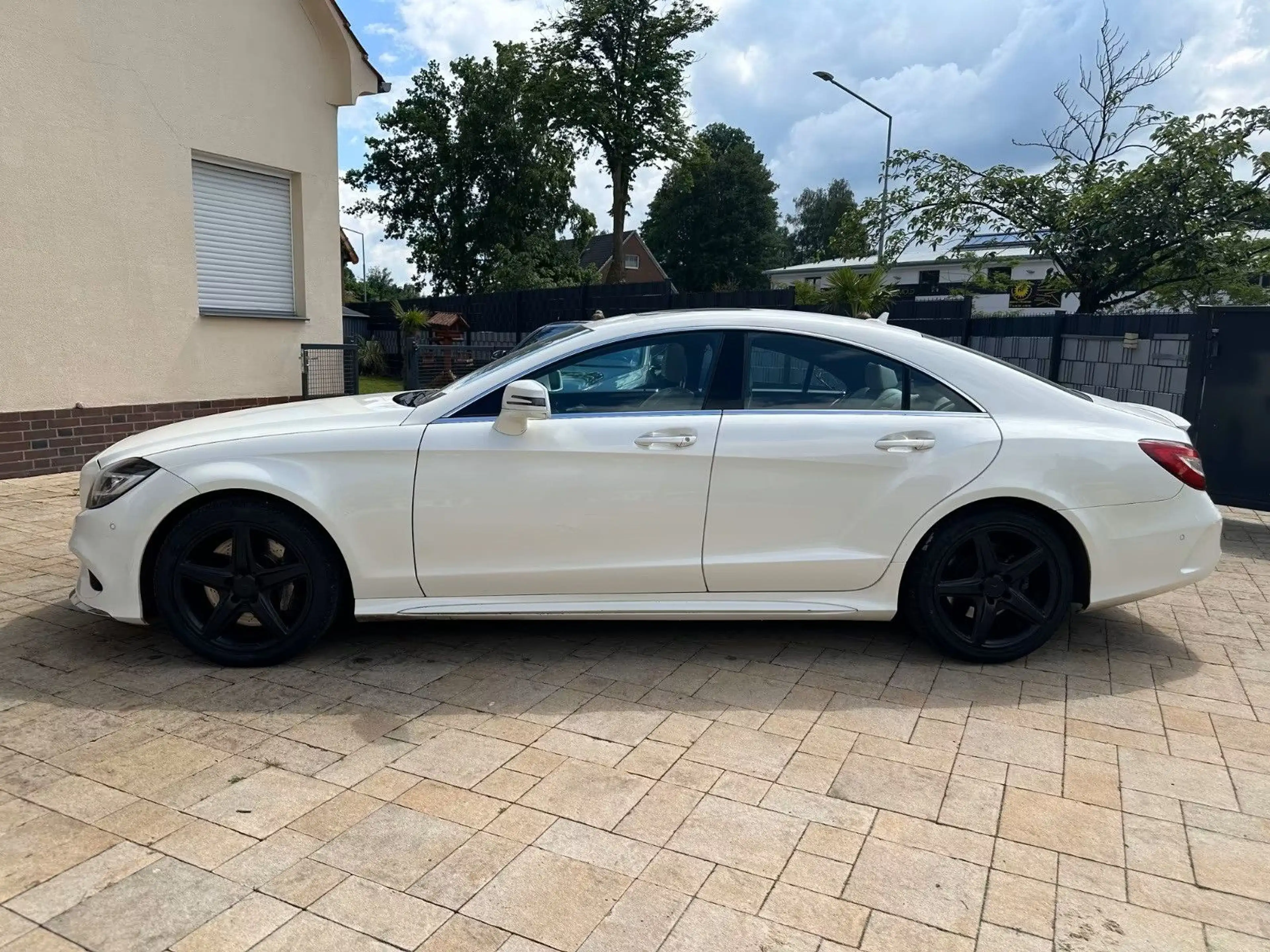Mercedes-Benz CLS 500 4Matic+AMG Paket+Voll+Facelift+2.Hand — photo 2