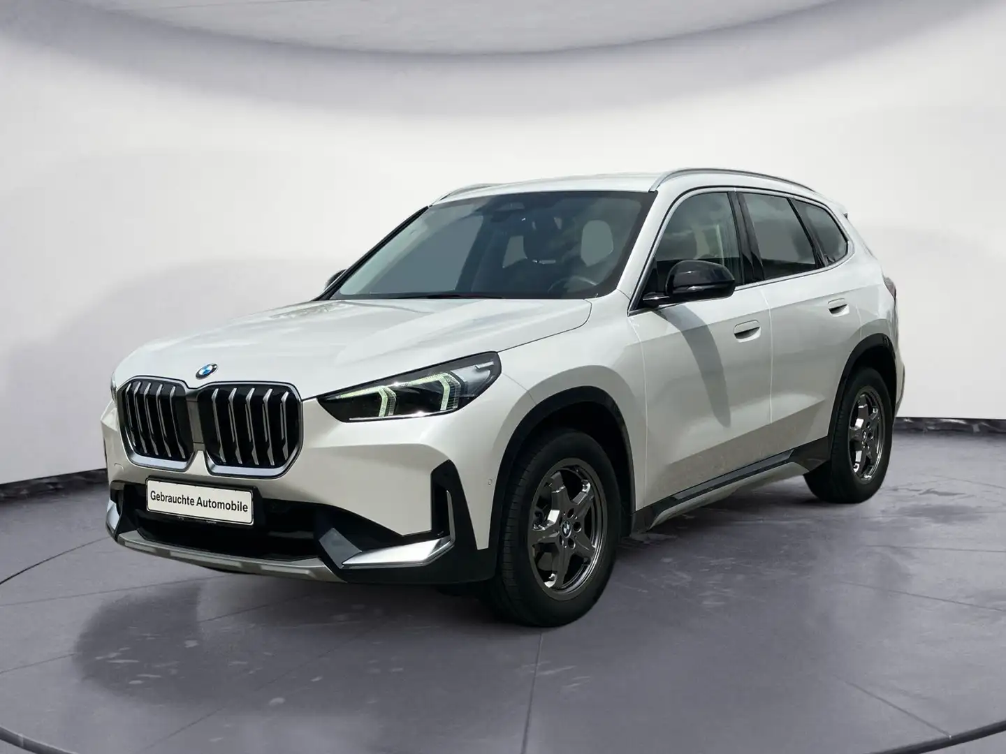 BMW X1 sDrive18i Steptronic Komfortzugang Sportsitze Wit - 2