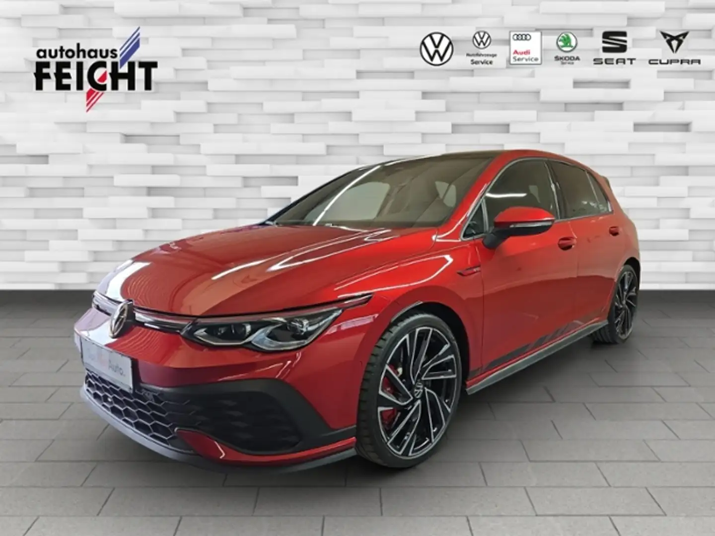 Volkswagen Golf VIII GTI Clubsport 2.0 TSI IQ+H&K+NAVI+RFK Červená - 1