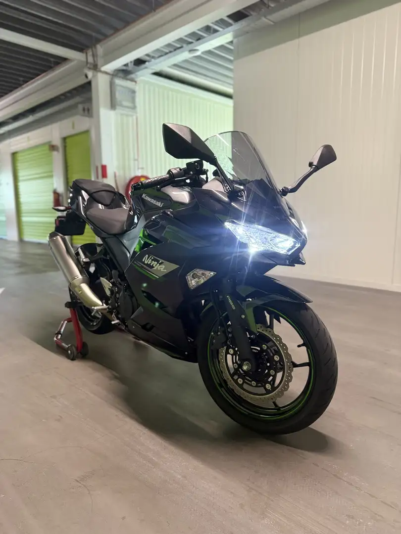 Kawasaki Ninja 400 performance Zwart - 1